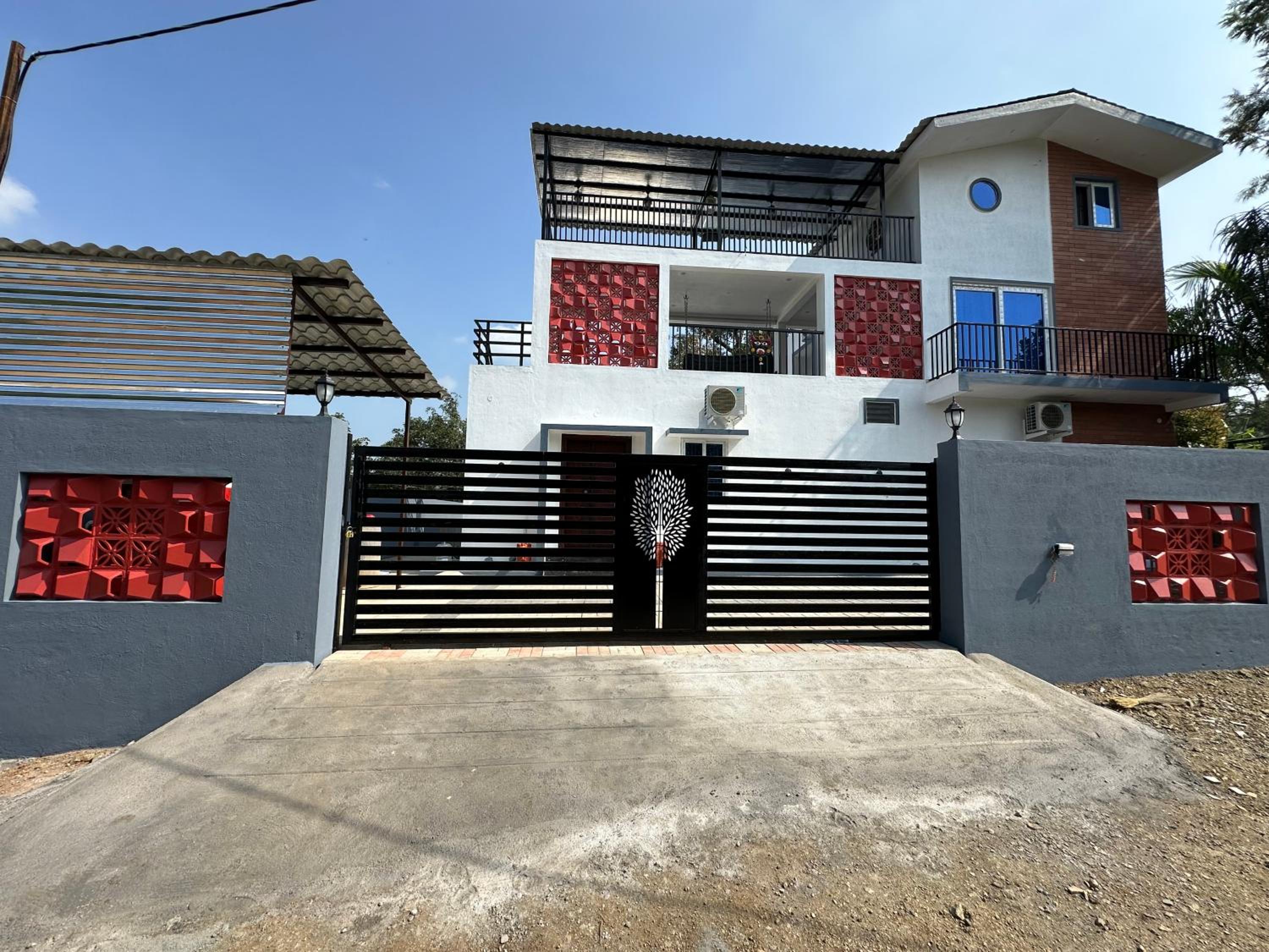 Villa photo 3