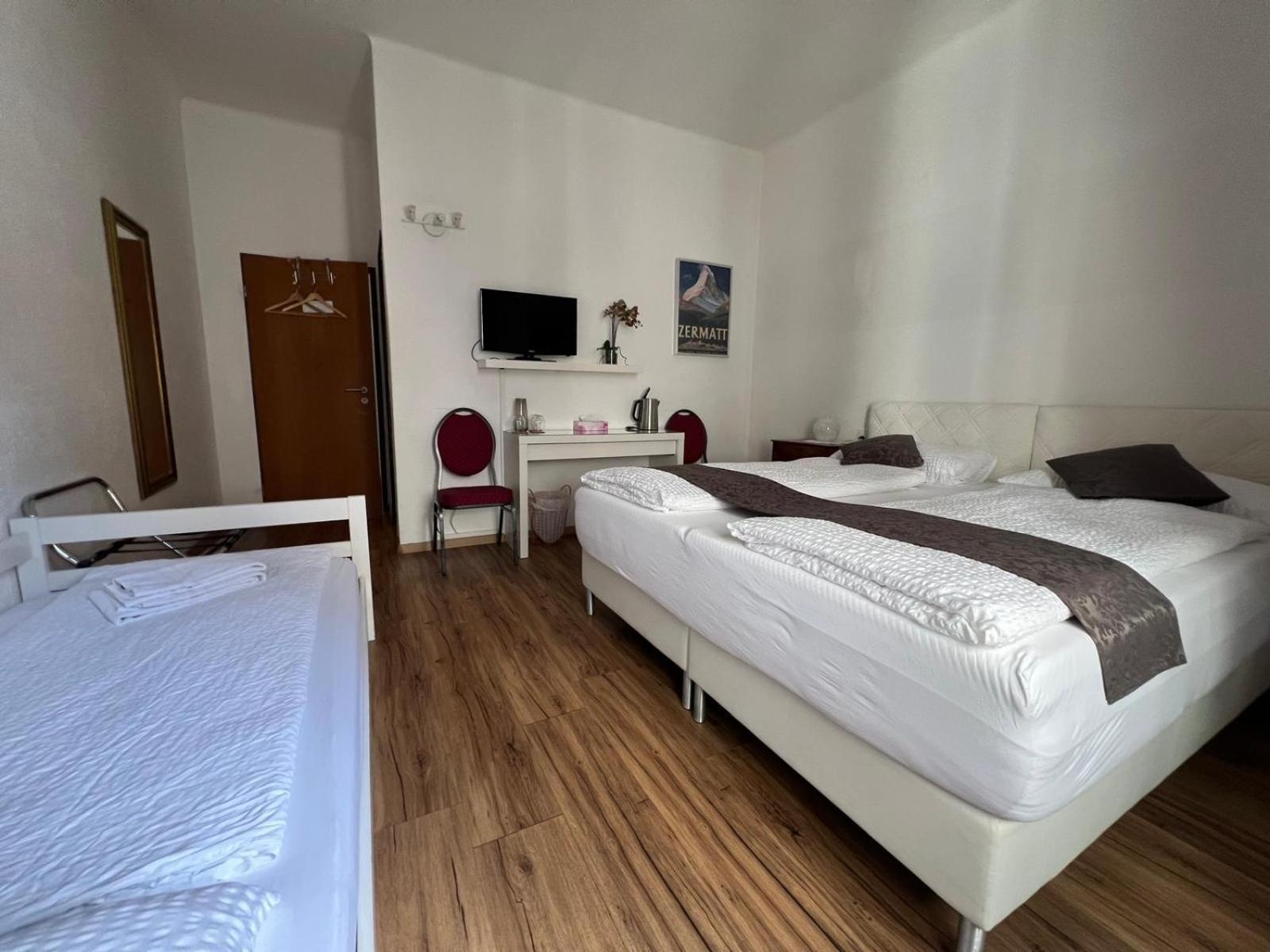 Triple Room - Photo 3