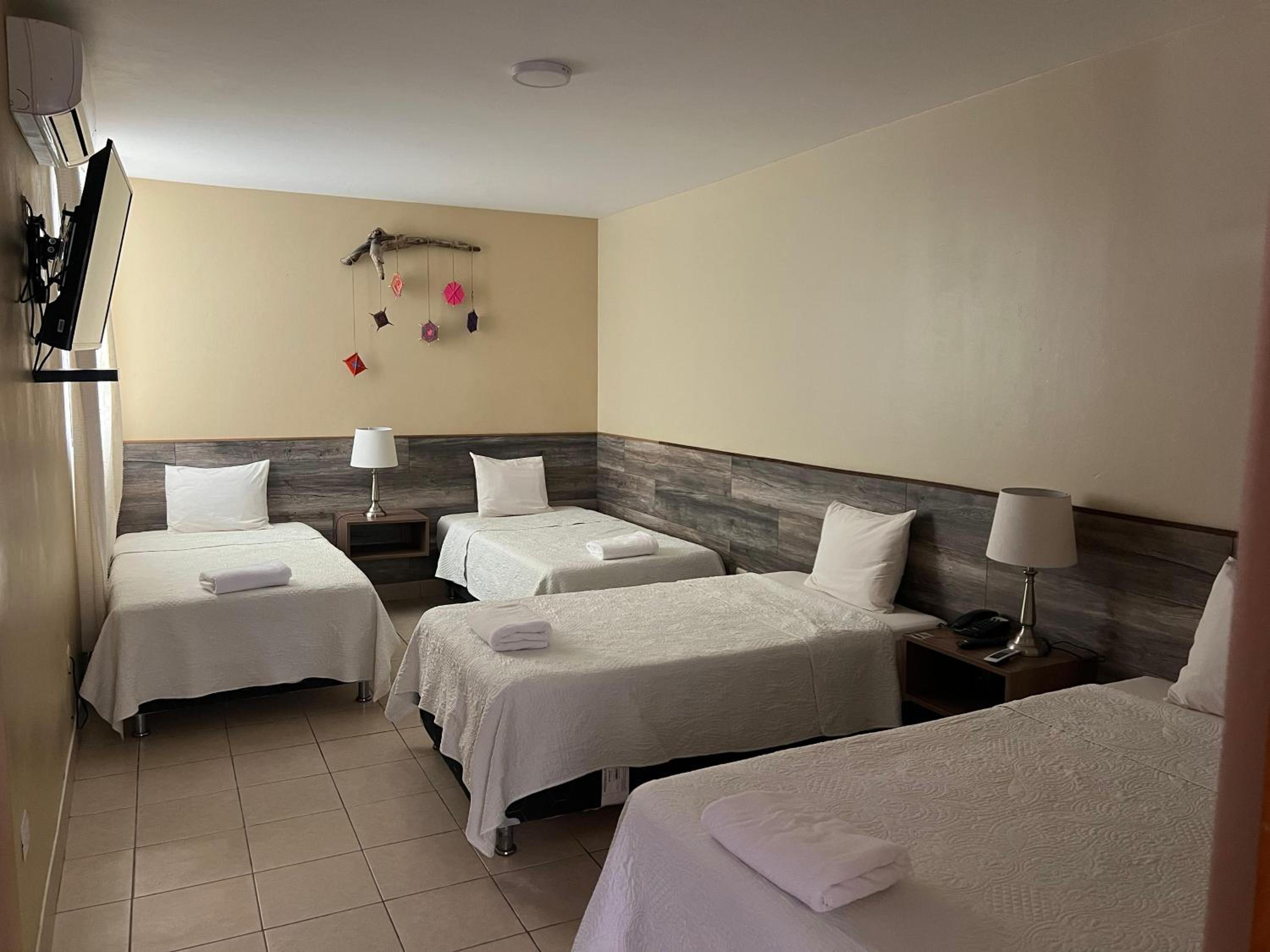 Superior Quadruple Room with Interior View  with Air Conditioning photo 1