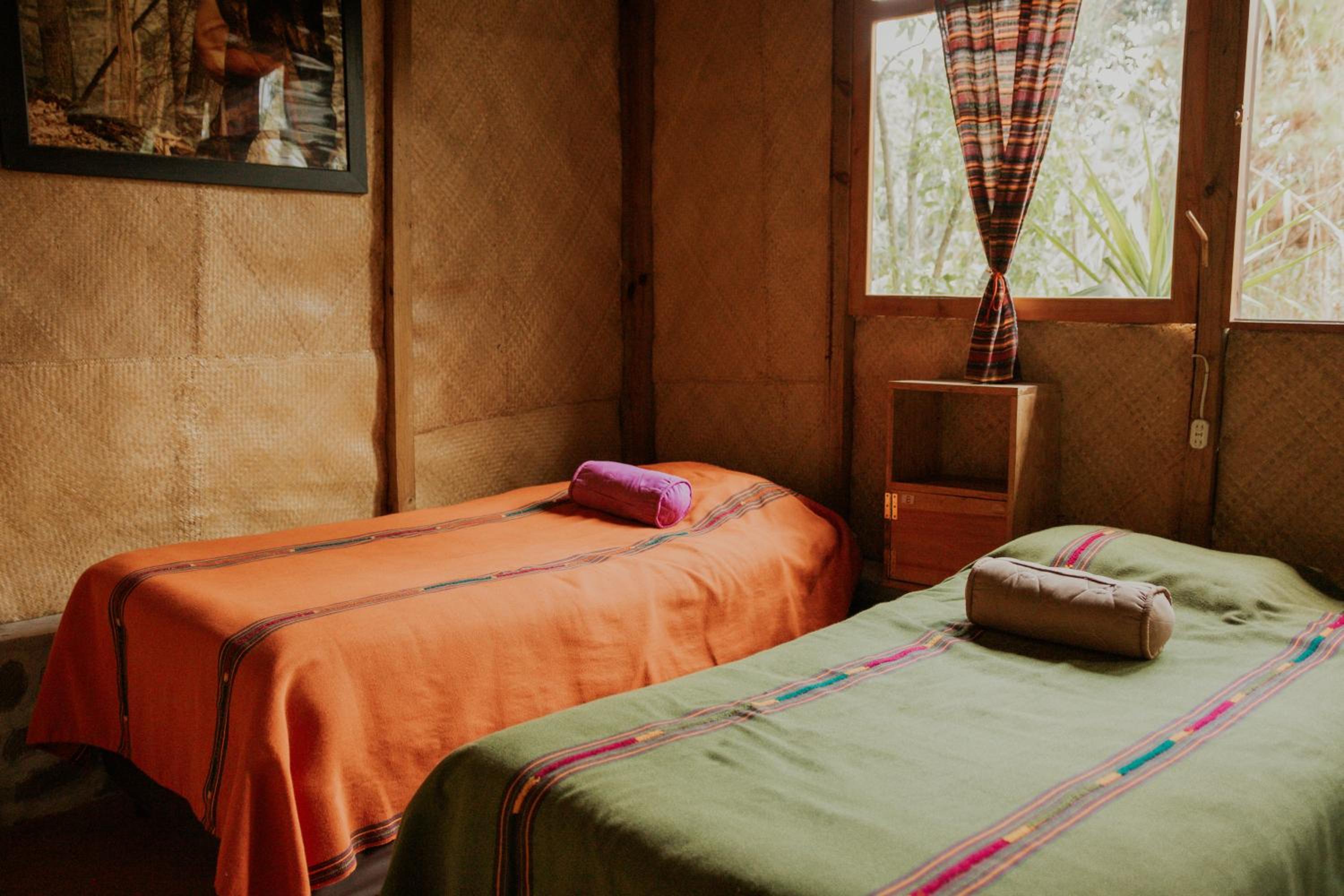 Bed in 6-Bed Mixed Dormitory Room photo 3