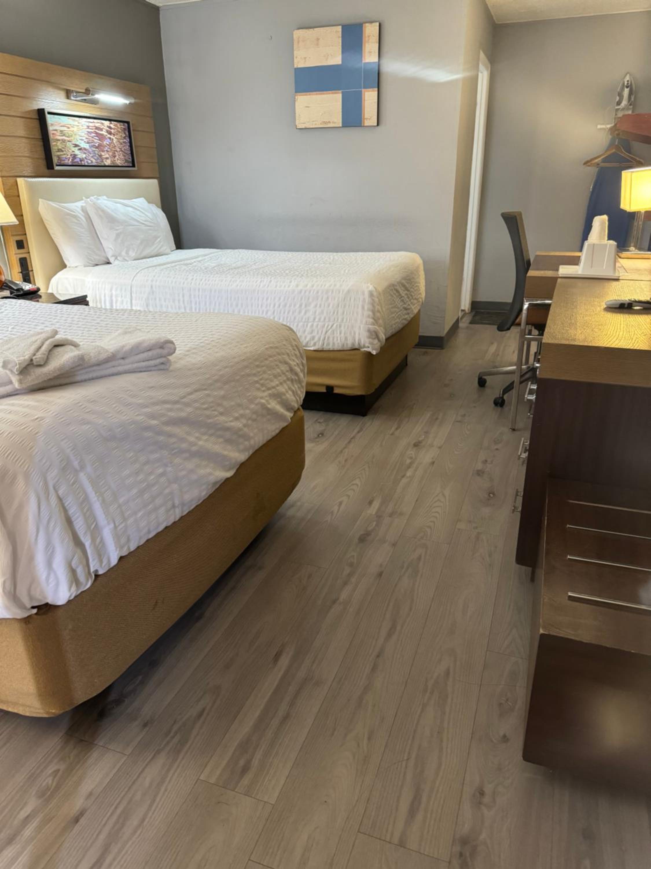 Double Room with Two Double Beds - Non-Smoking - Photo 1