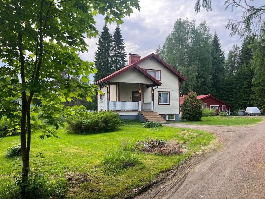 Four-Bedroom House photo 1