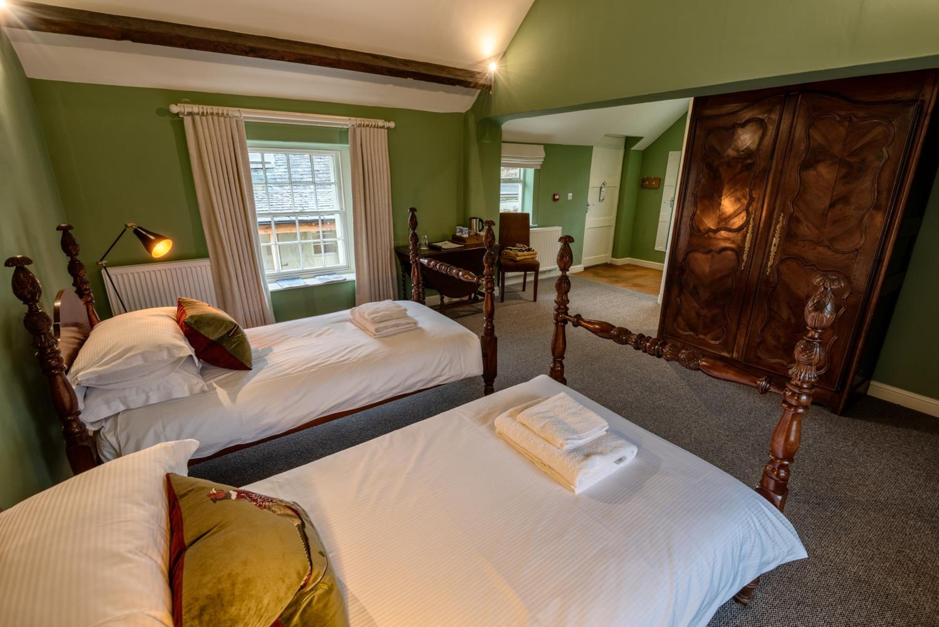 Standard Twin Room photo 3
