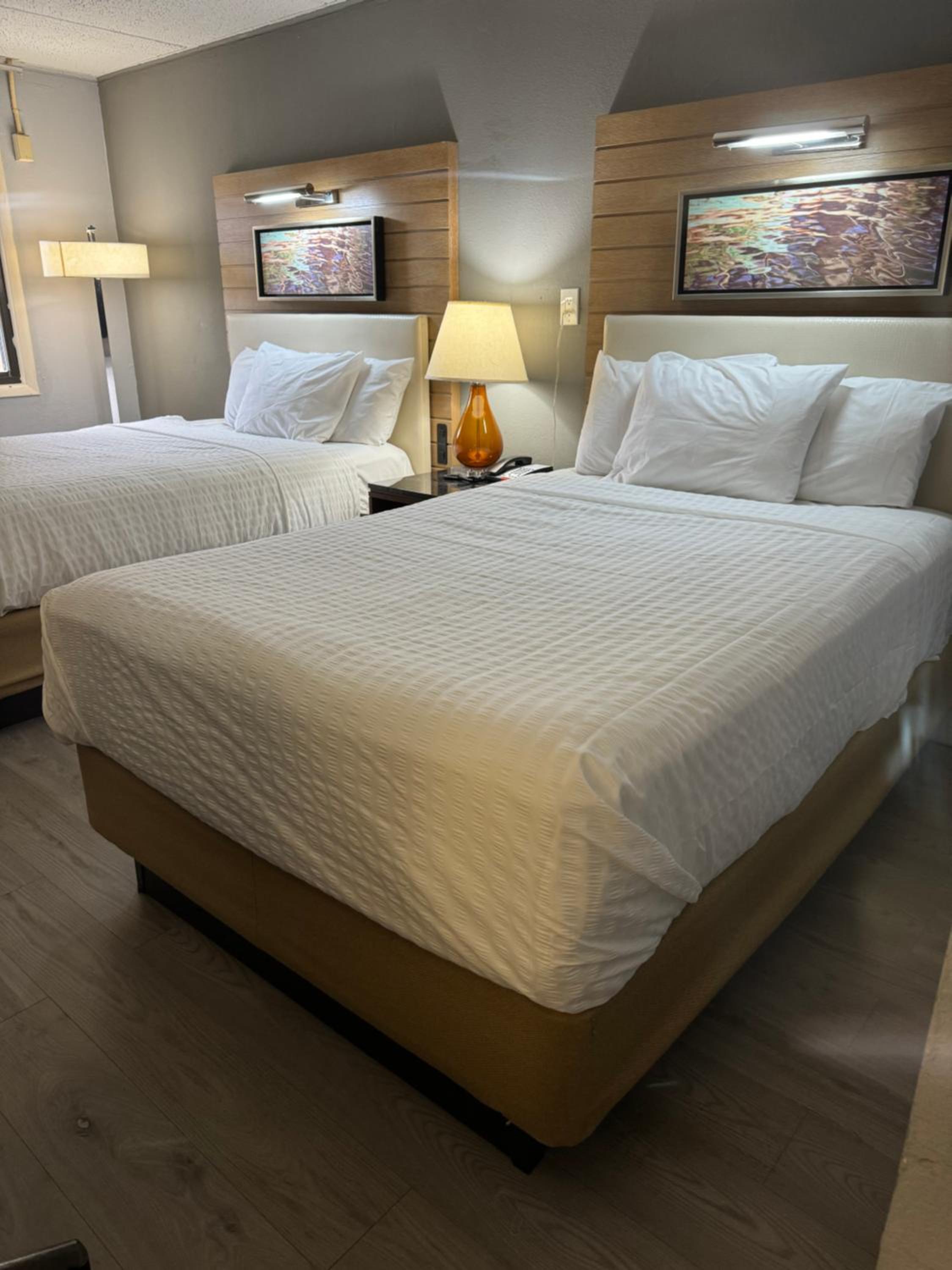 Double Room with Two Double Beds - Non-Smoking - Photo 6