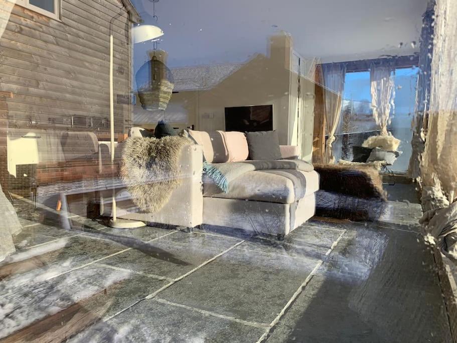 One-Bedroom House photo 1