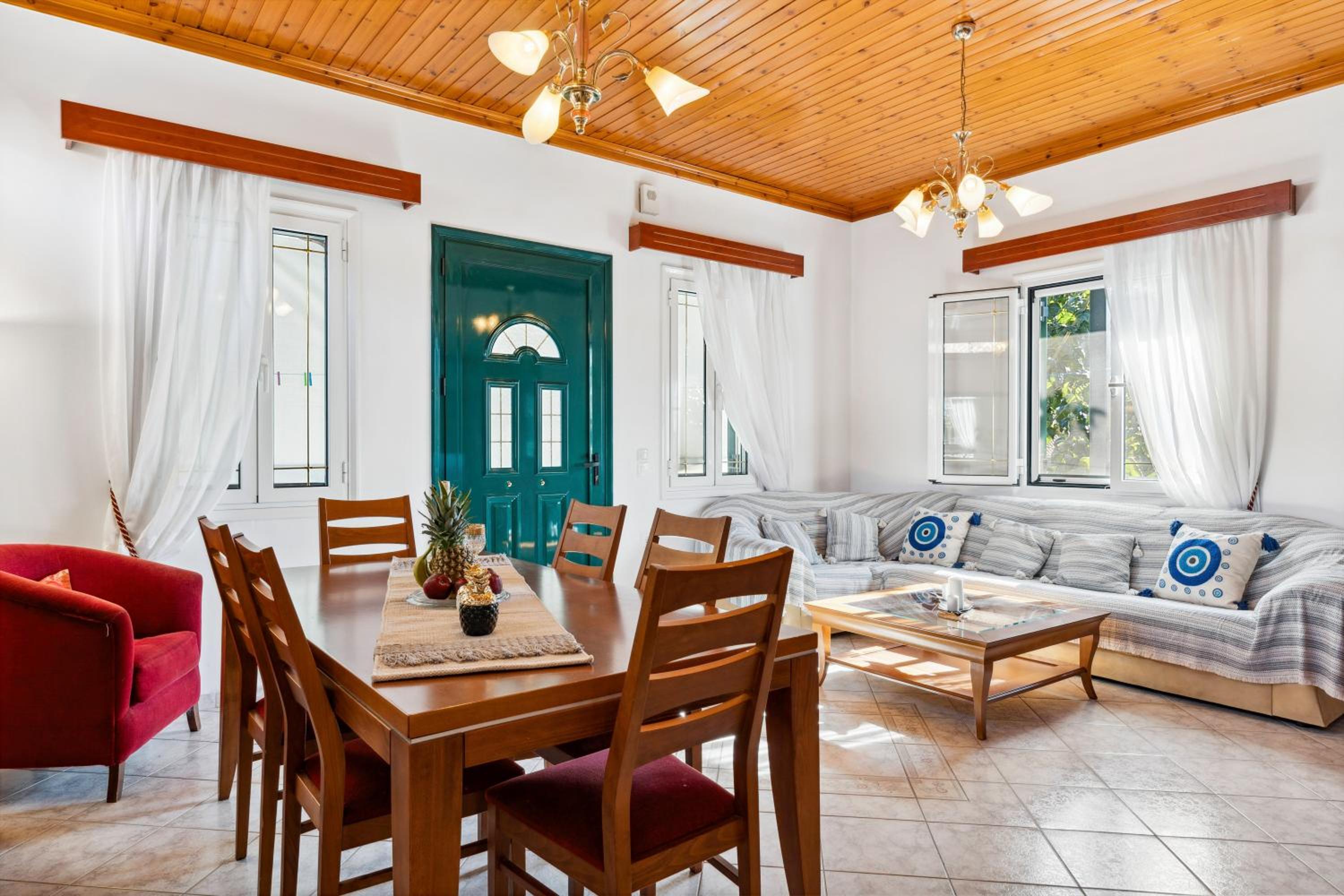 Three-Bedroom House photo 1