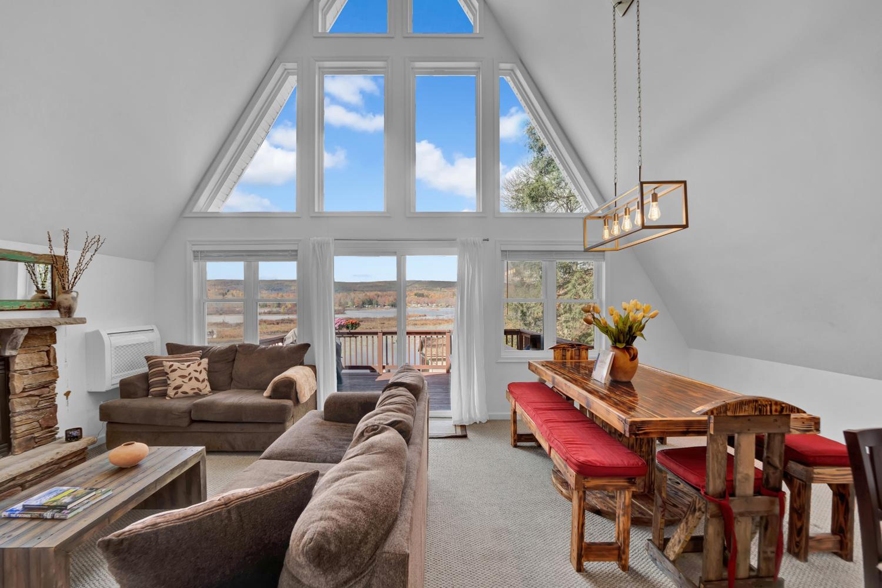 Three-Bedroom House photo 1