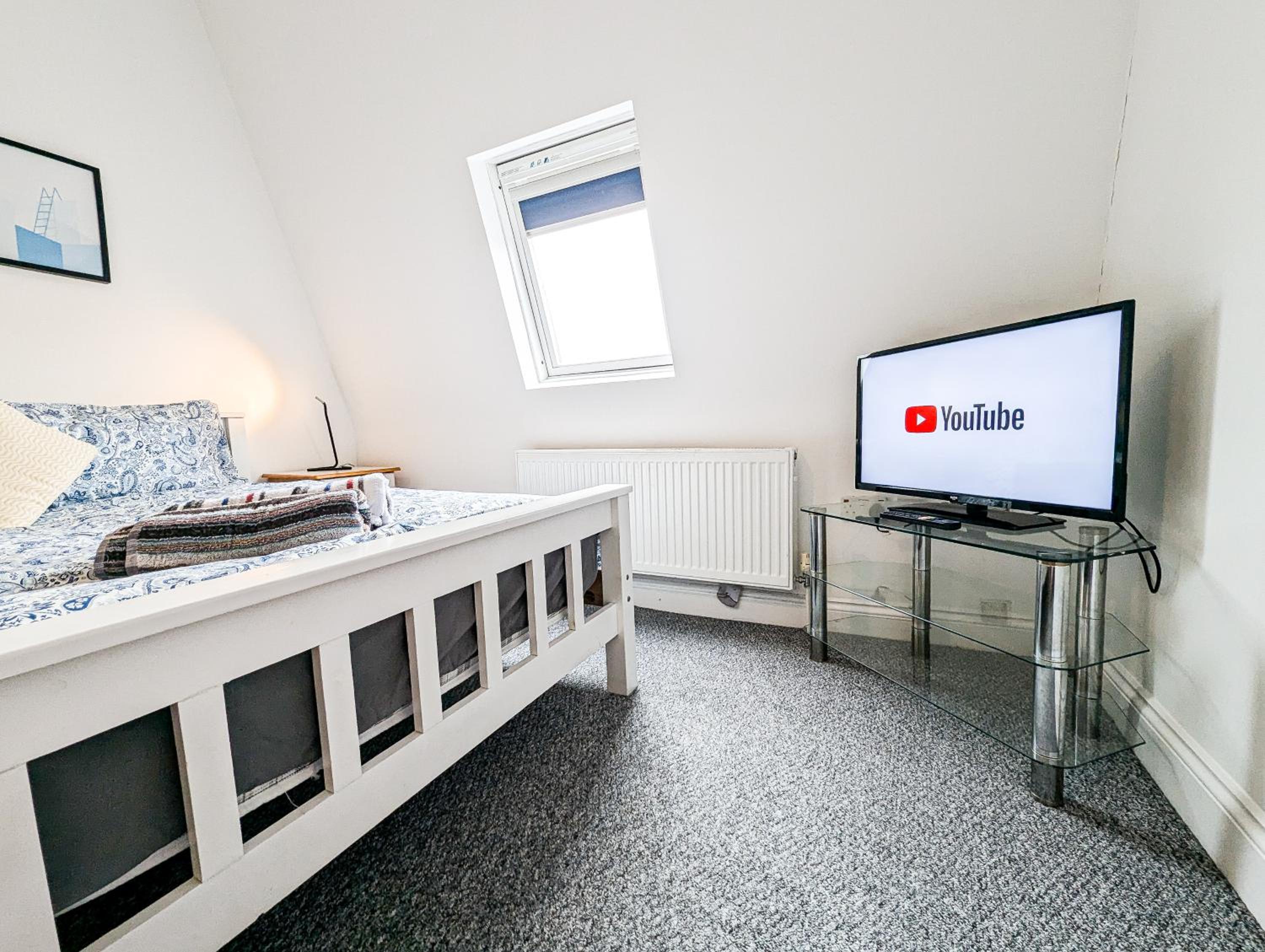 Budget Double Room photo 3