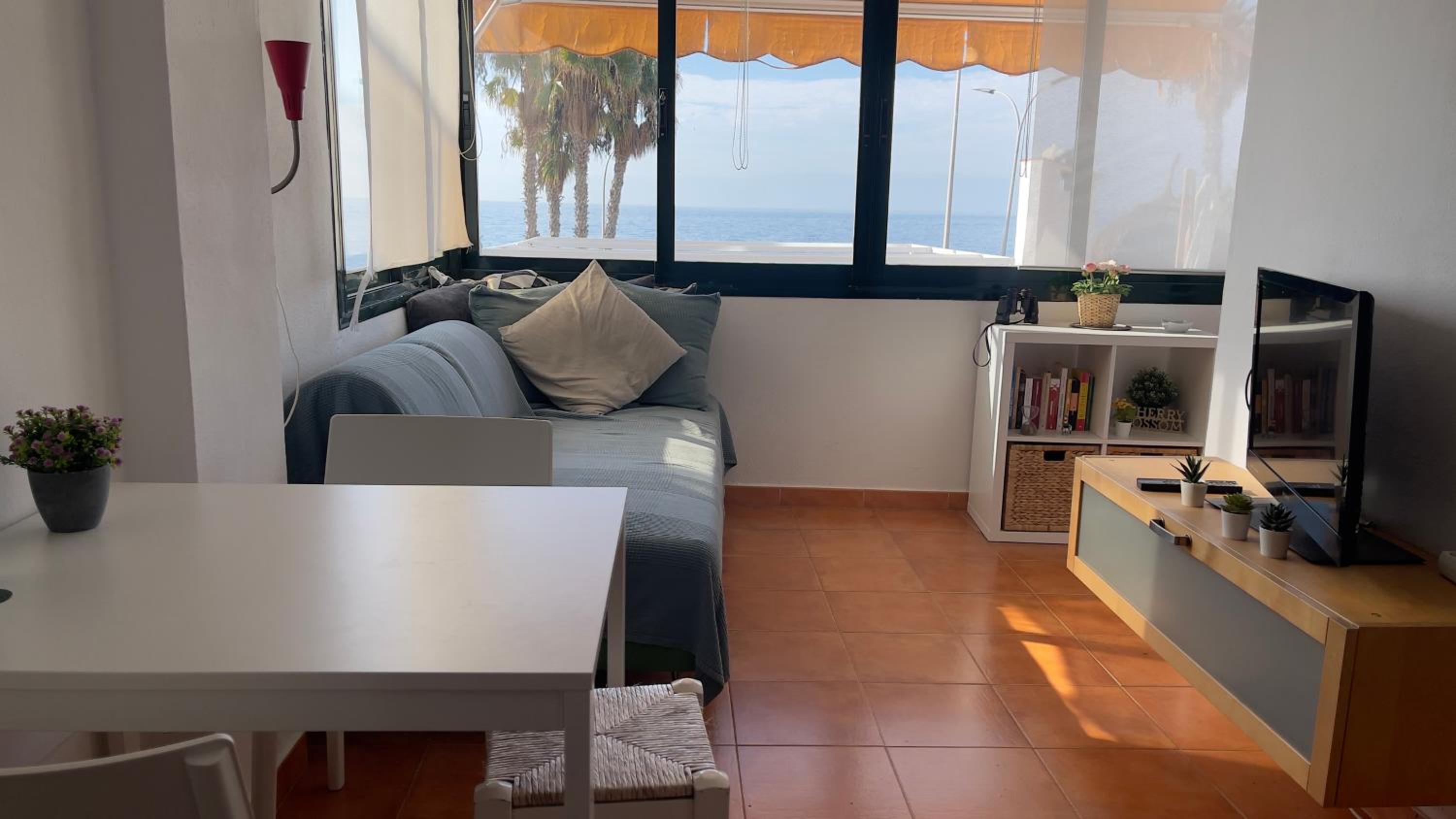 Apartamento con vista al mar