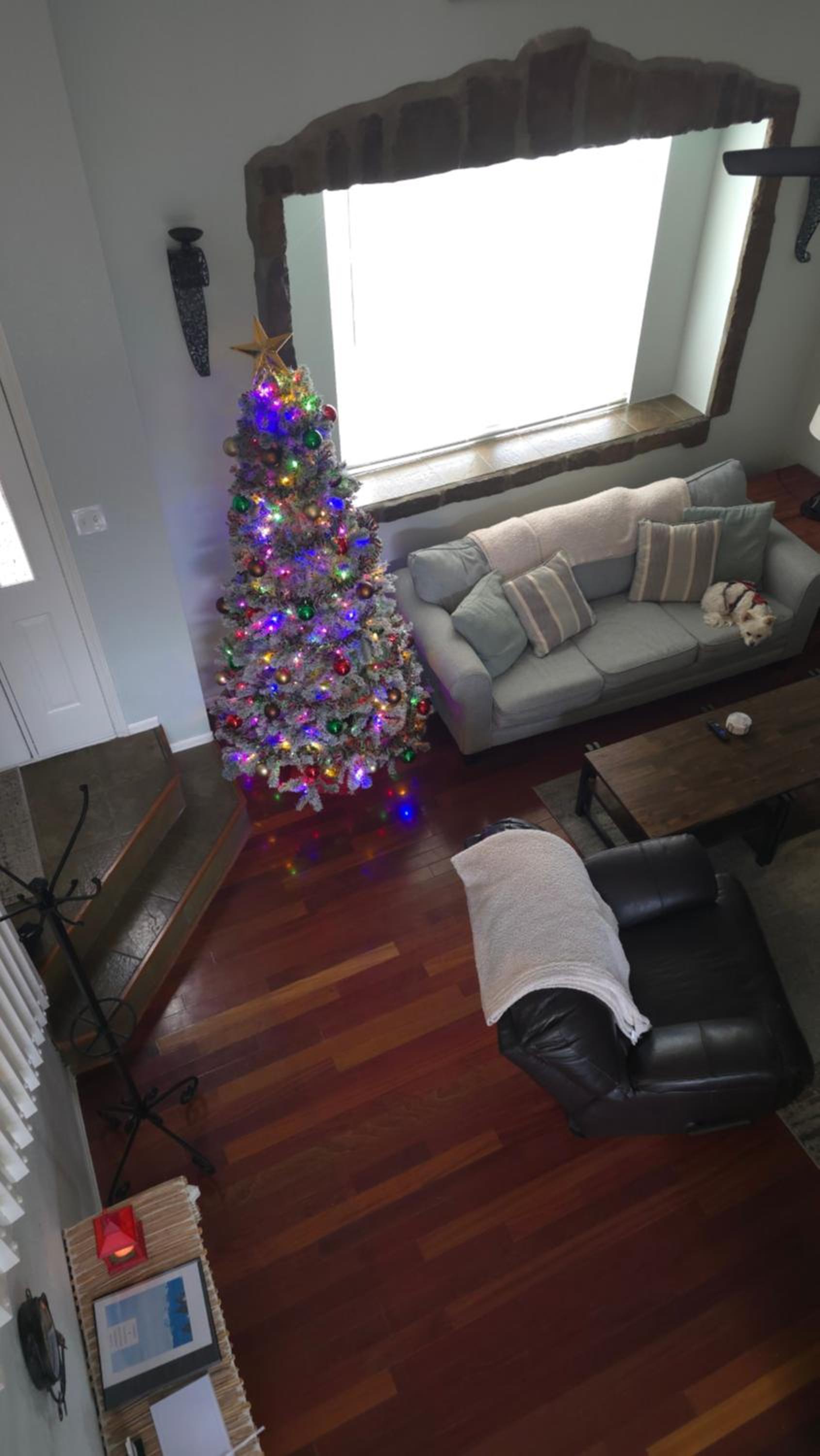 Three-Bedroom House photo 2