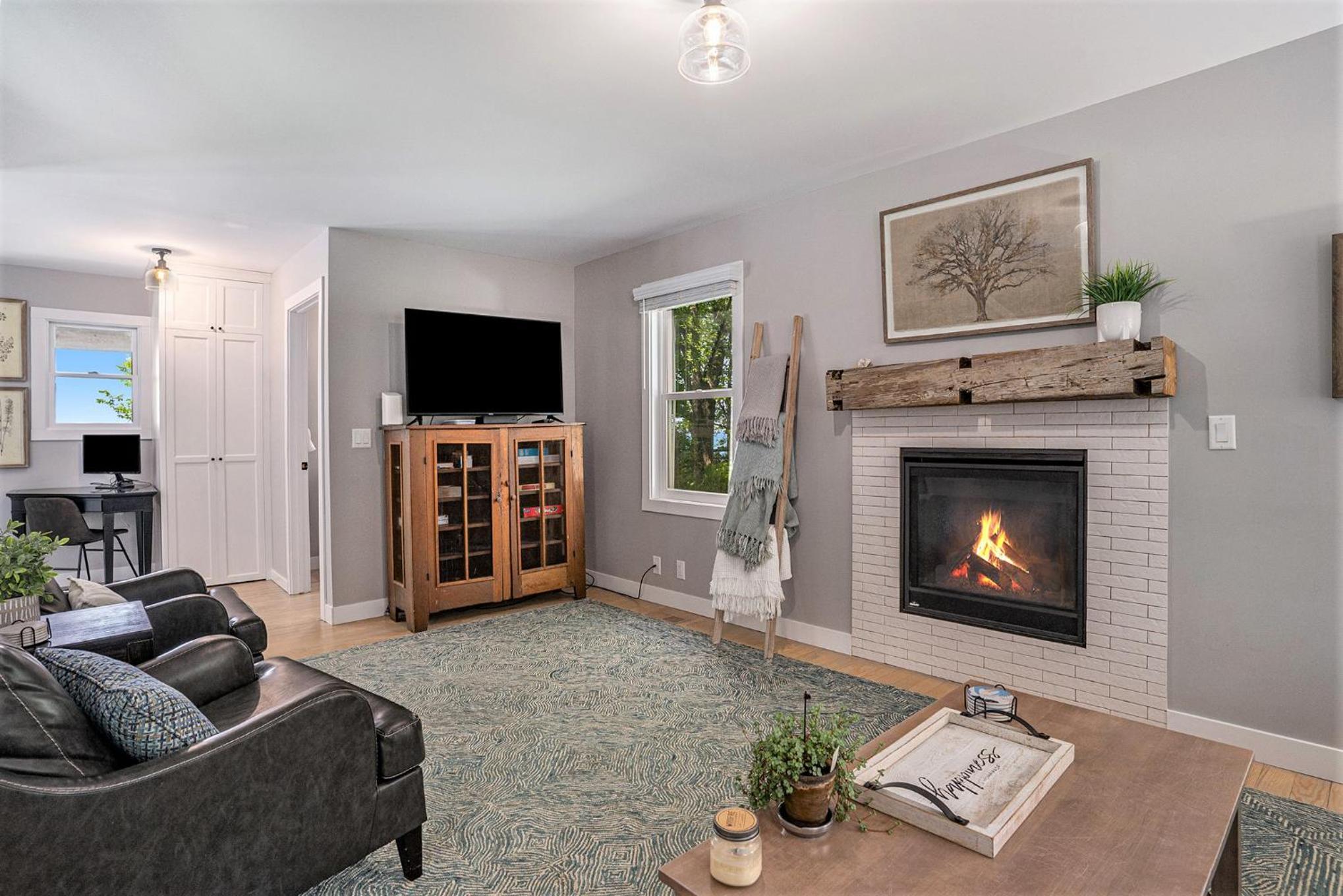 Three-Bedroom House photo 1
