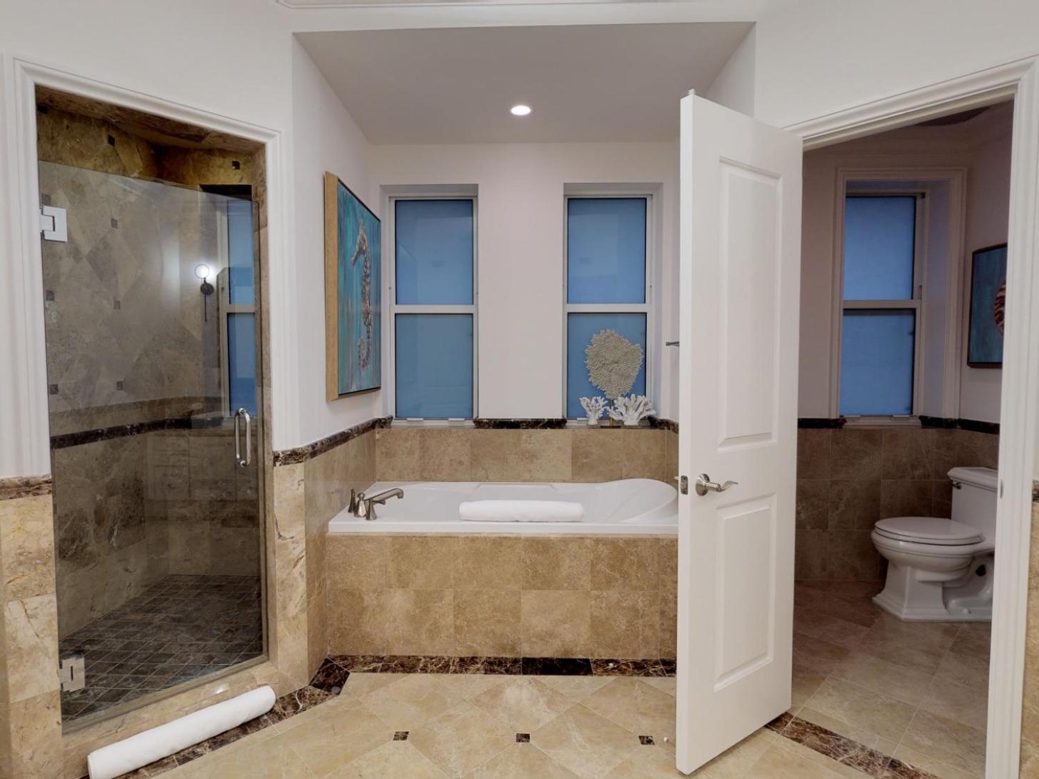 Residence #3819 photo 3