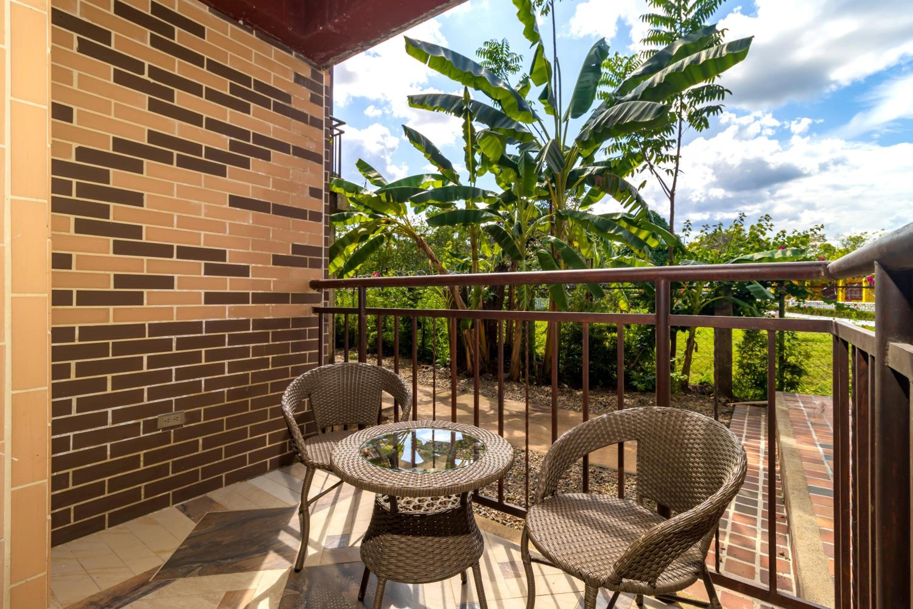 King Room with Balcony photo 3