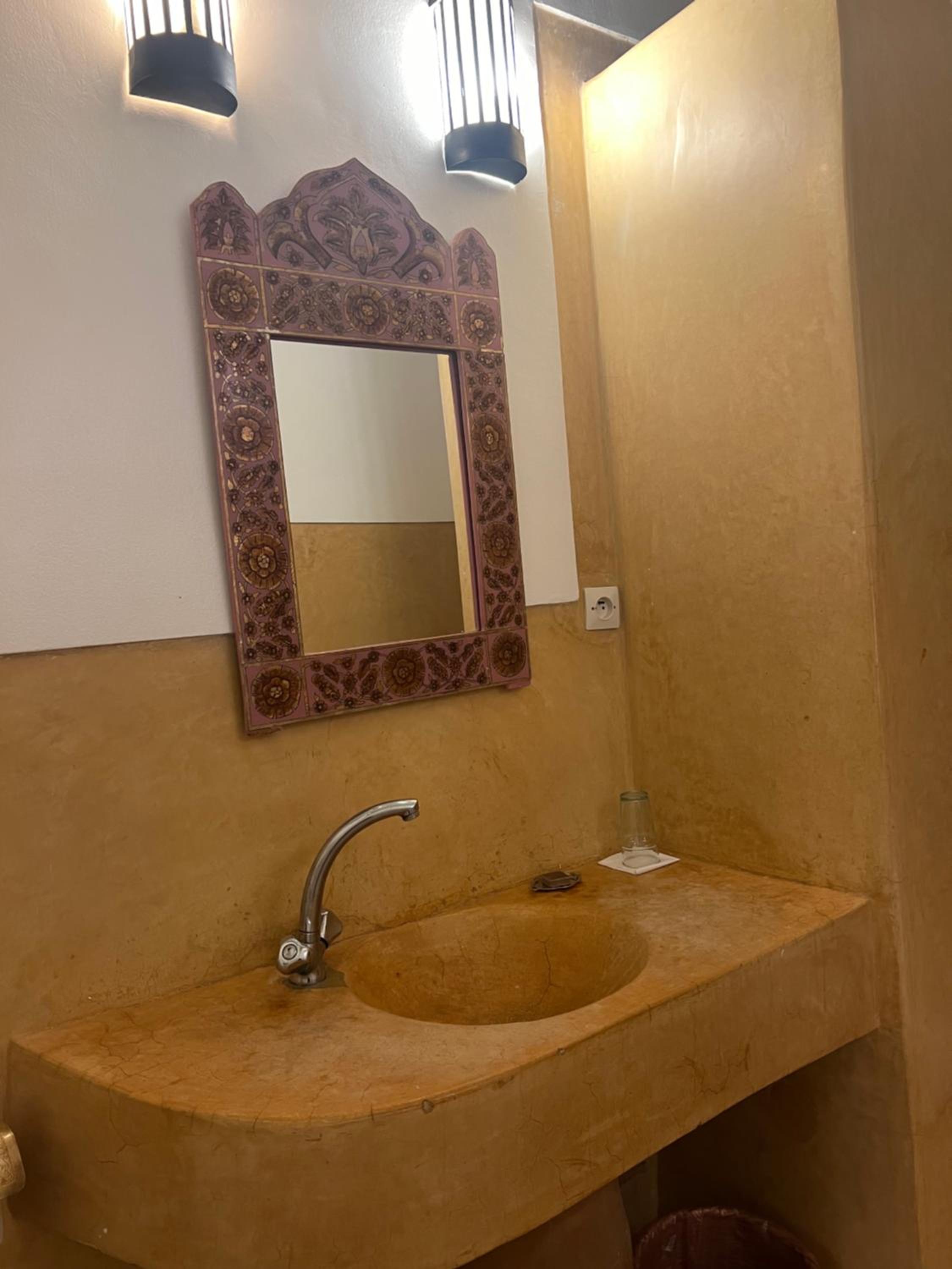 Standard Double Room - Photo 1