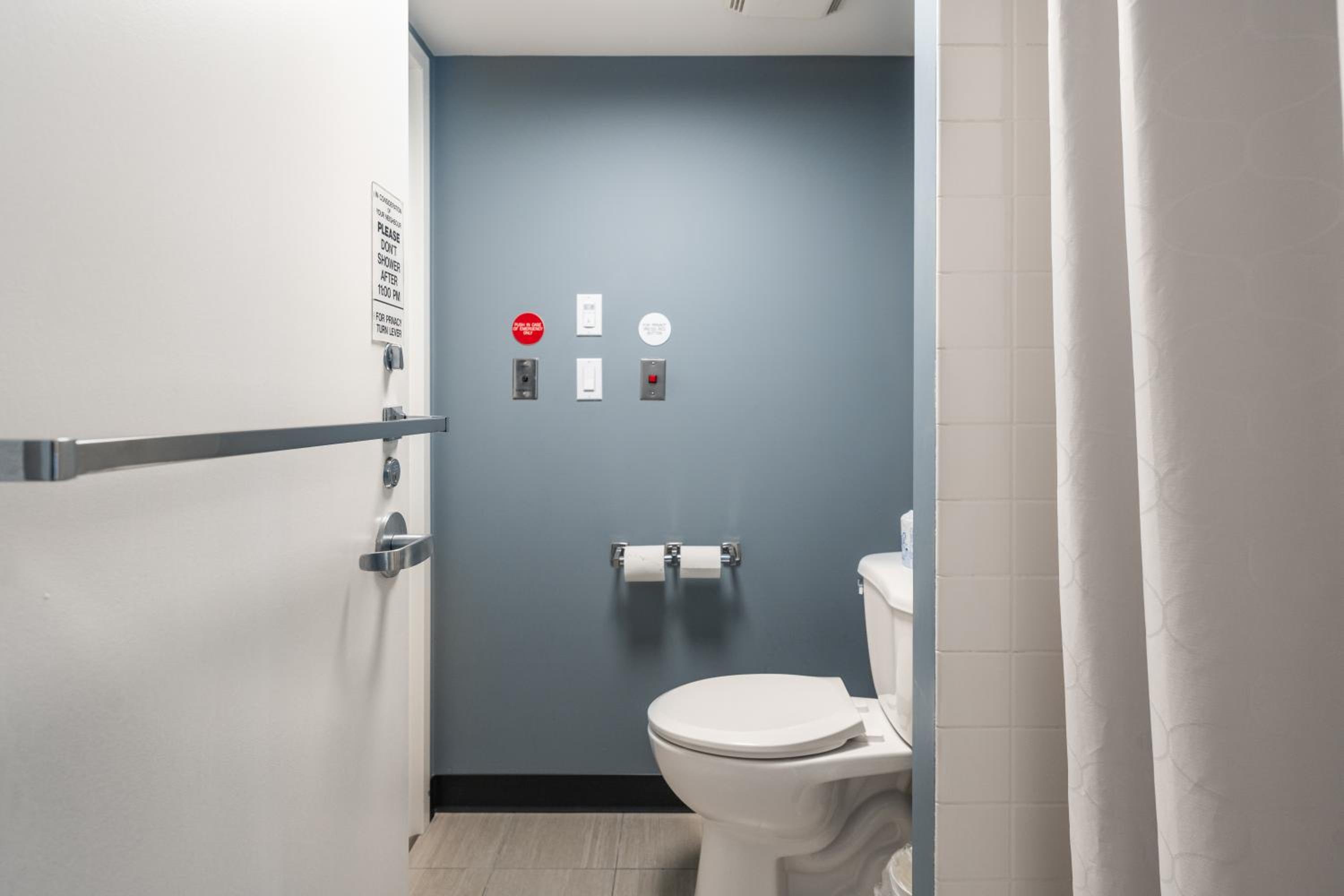 Double Room with Shared Bathroom