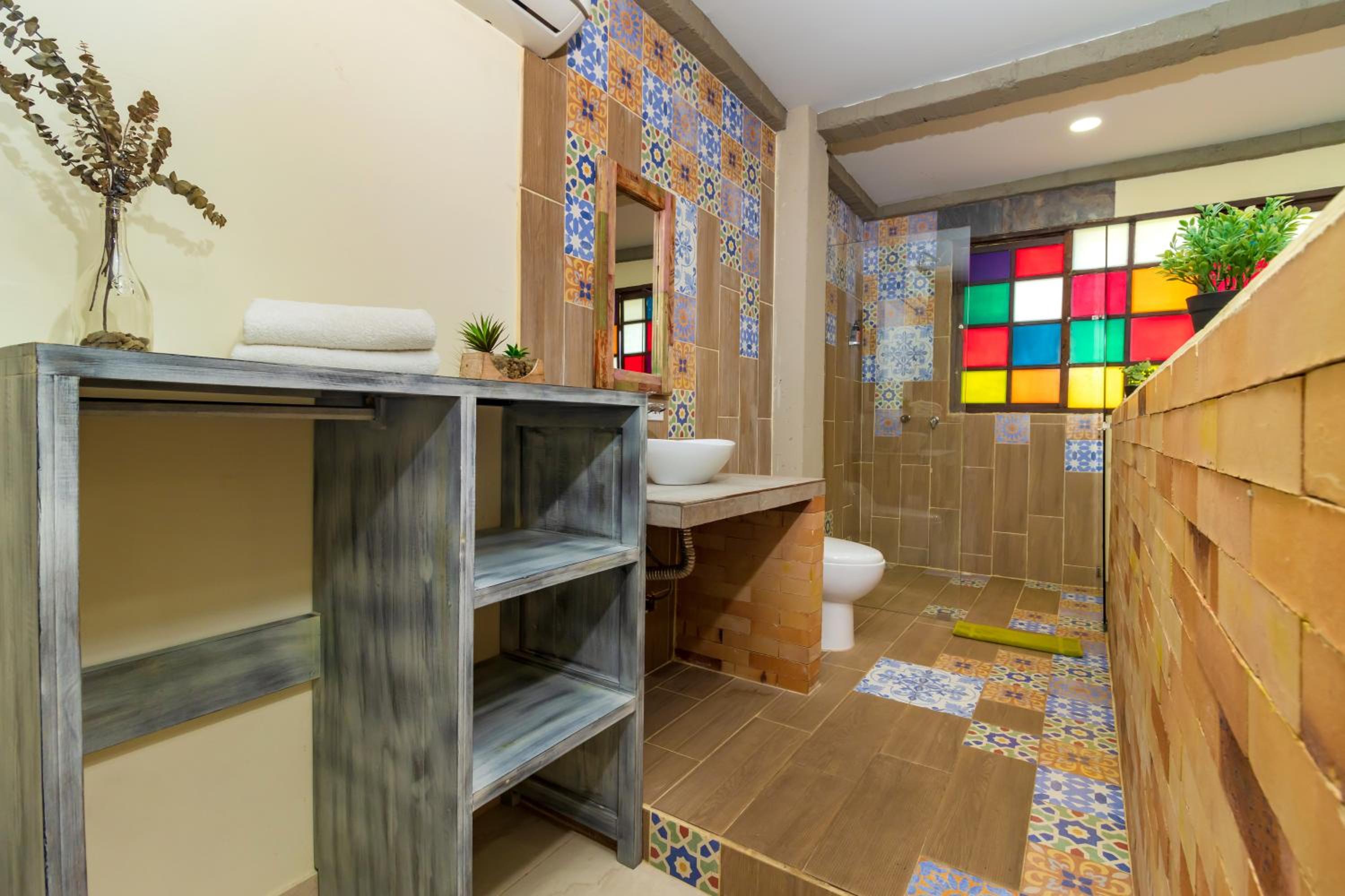 Suite - Photo 5