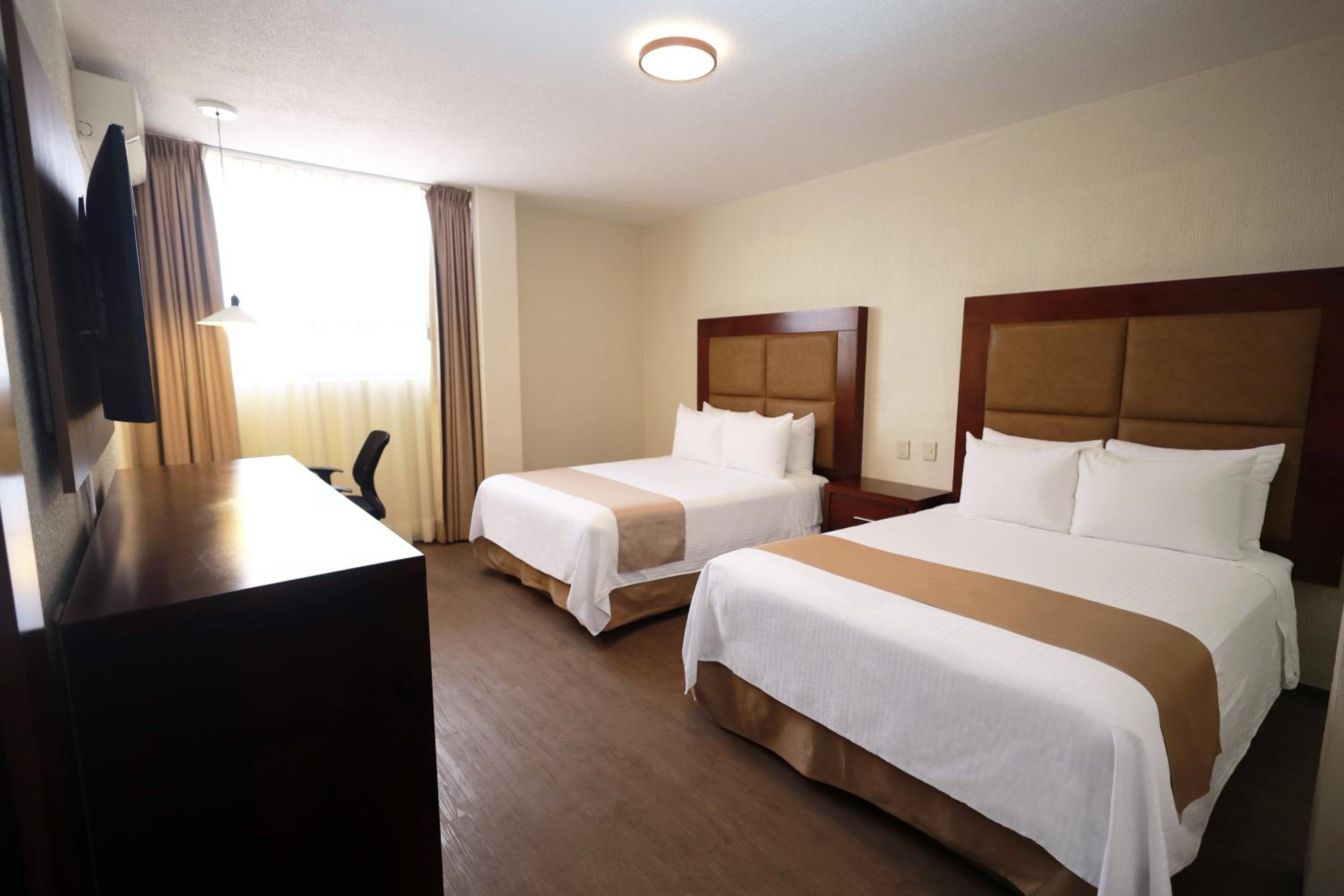 Superior Room, 2 Double photo 2