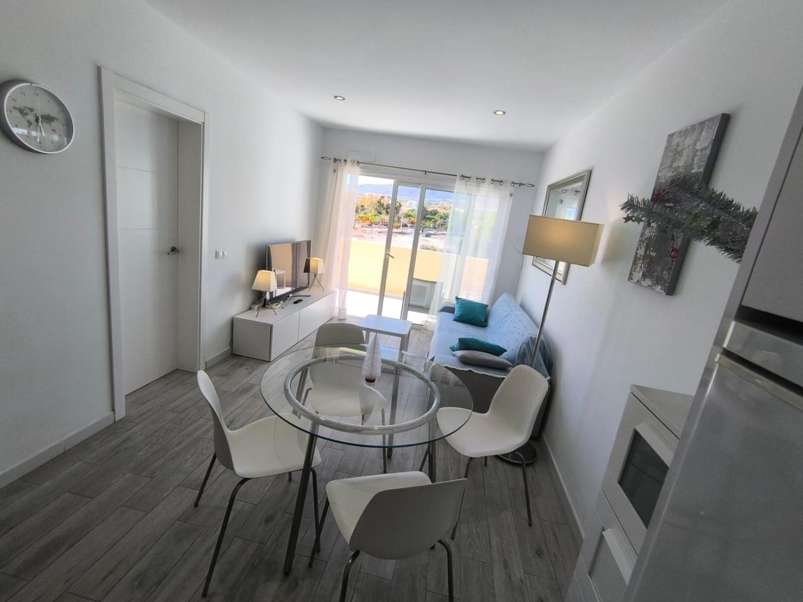 Apartamento de Dos Dormitorios - Frente al Océano