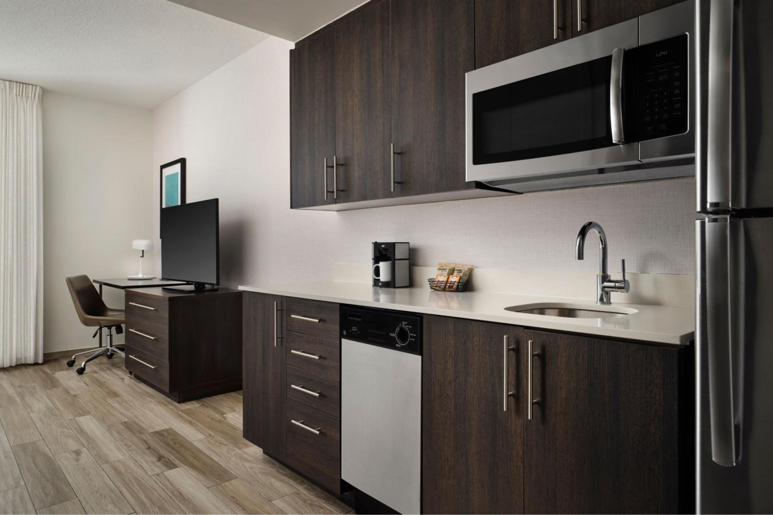 King Suite - Hearing Accessible