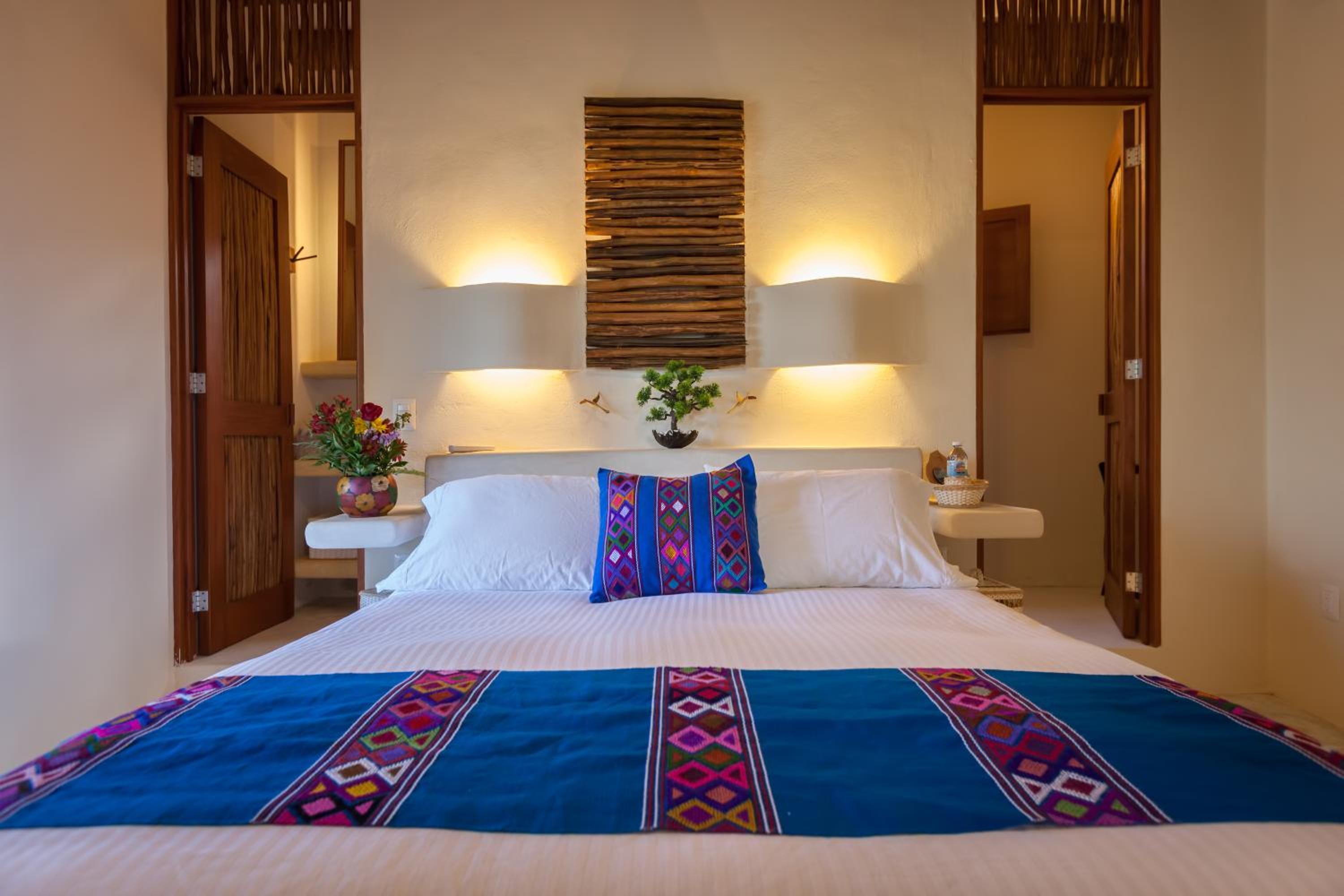 Deluxe Double Room - Photo 8