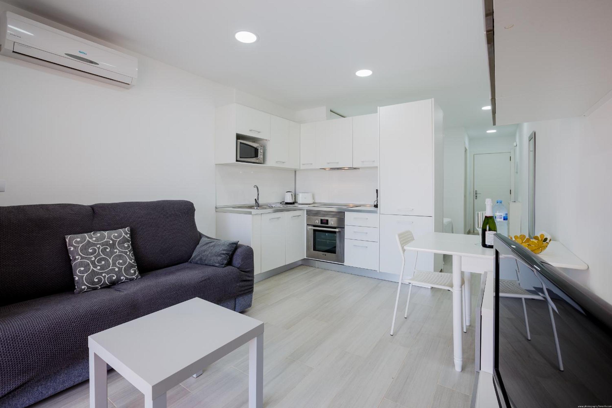 Apartment with Terrace photo 2