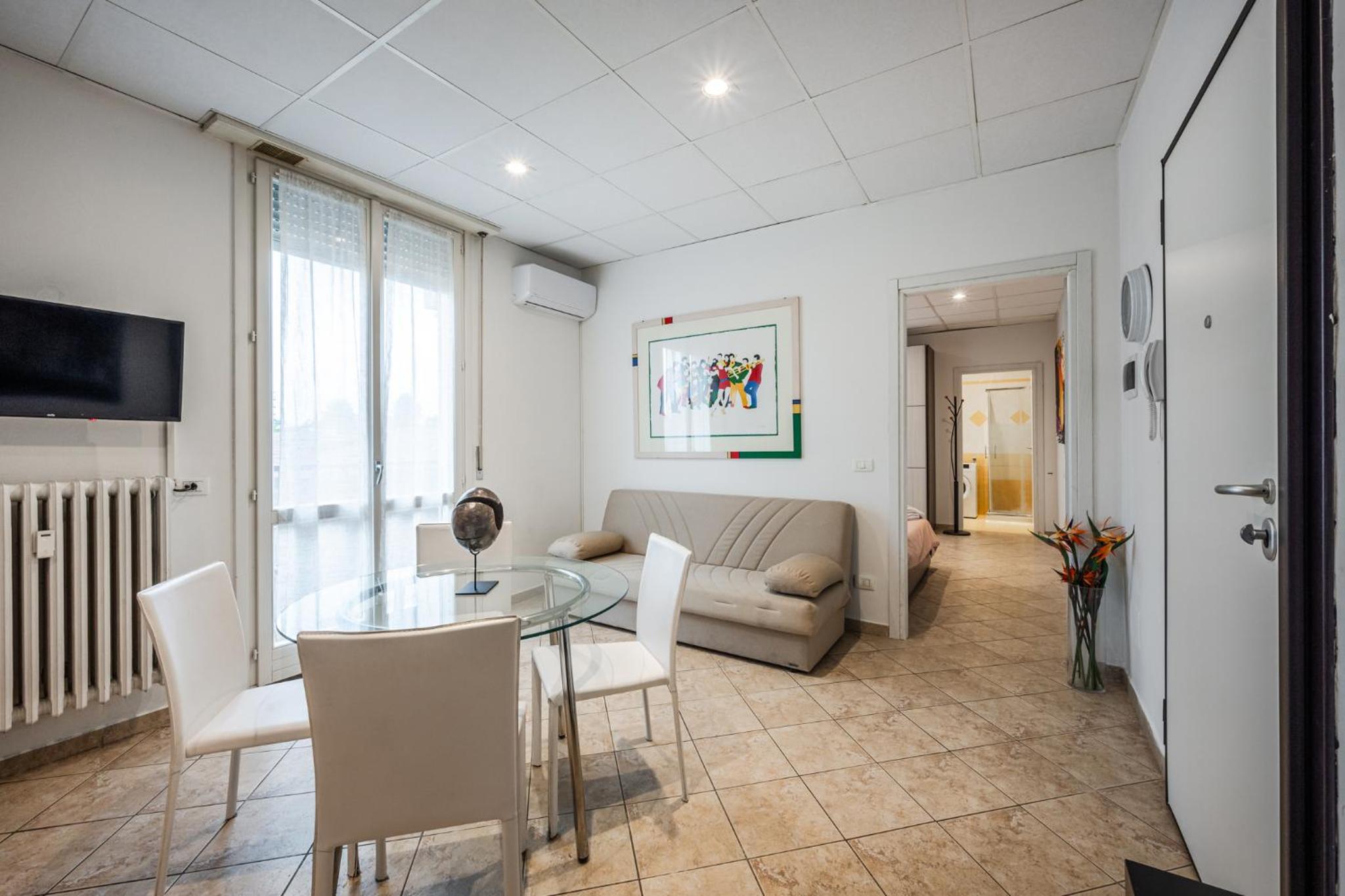 One-Bedroom Apartment