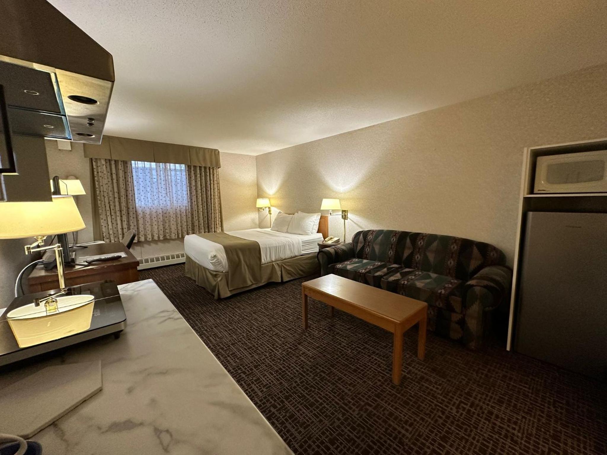 Deluxe Queen Room - Photo 1