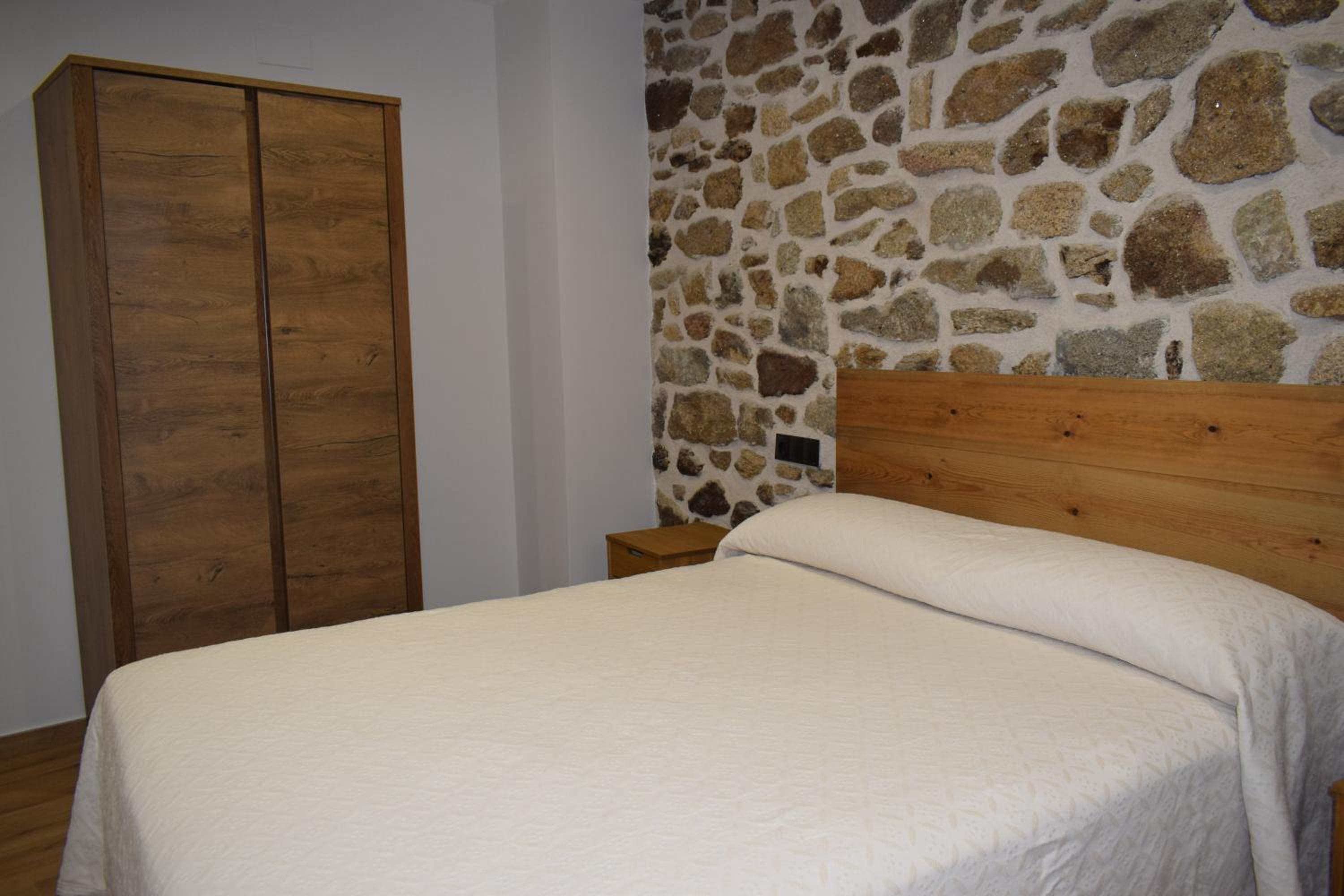 Double Room with Private Bathroom photo 2