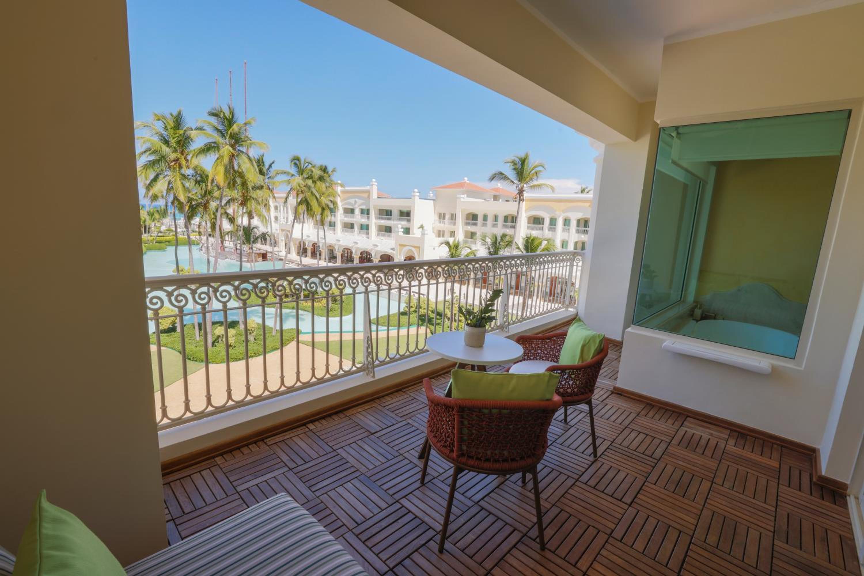 Near Beach Butler Suite