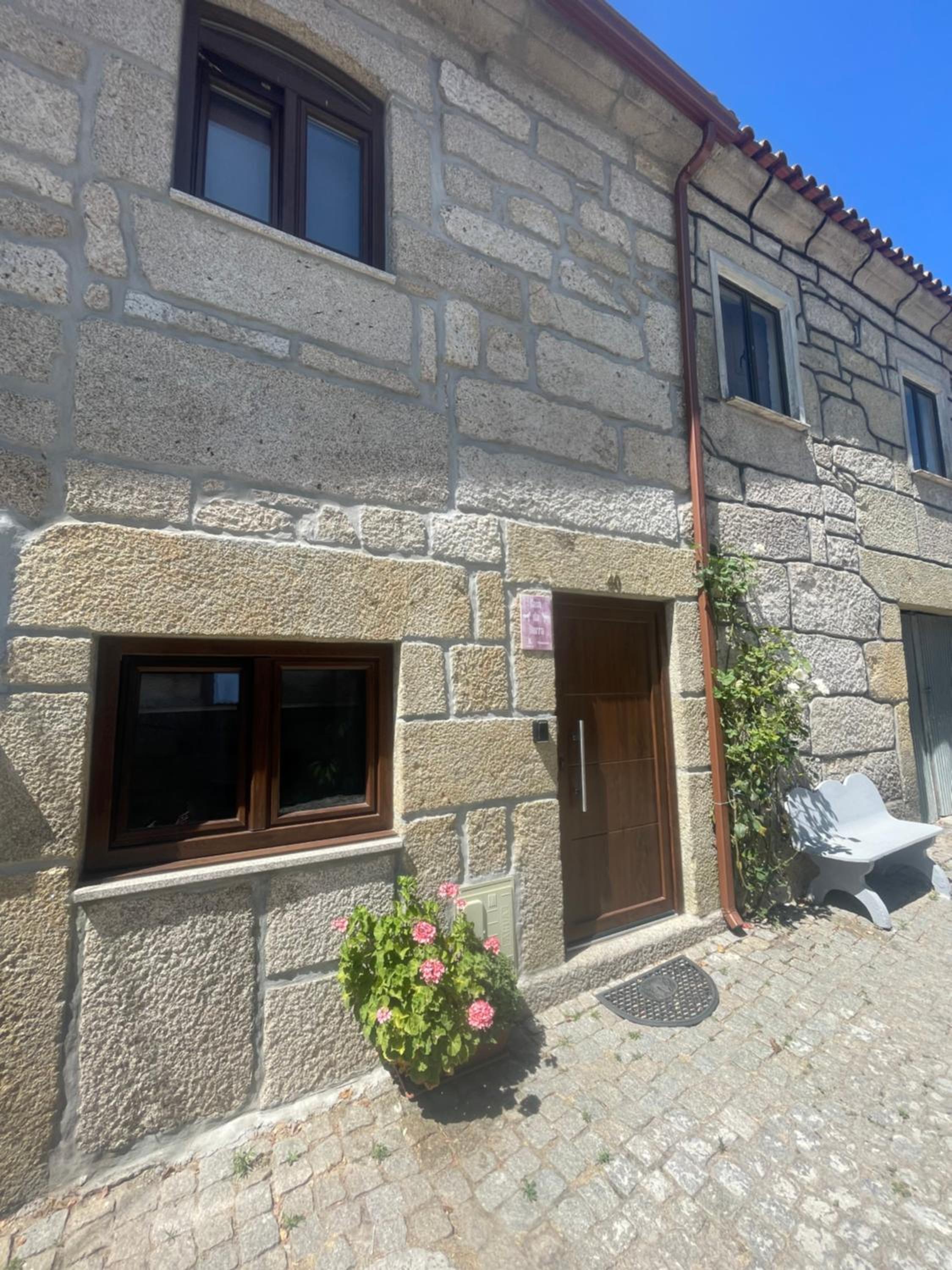 Two-Bedroom House - Photo 22