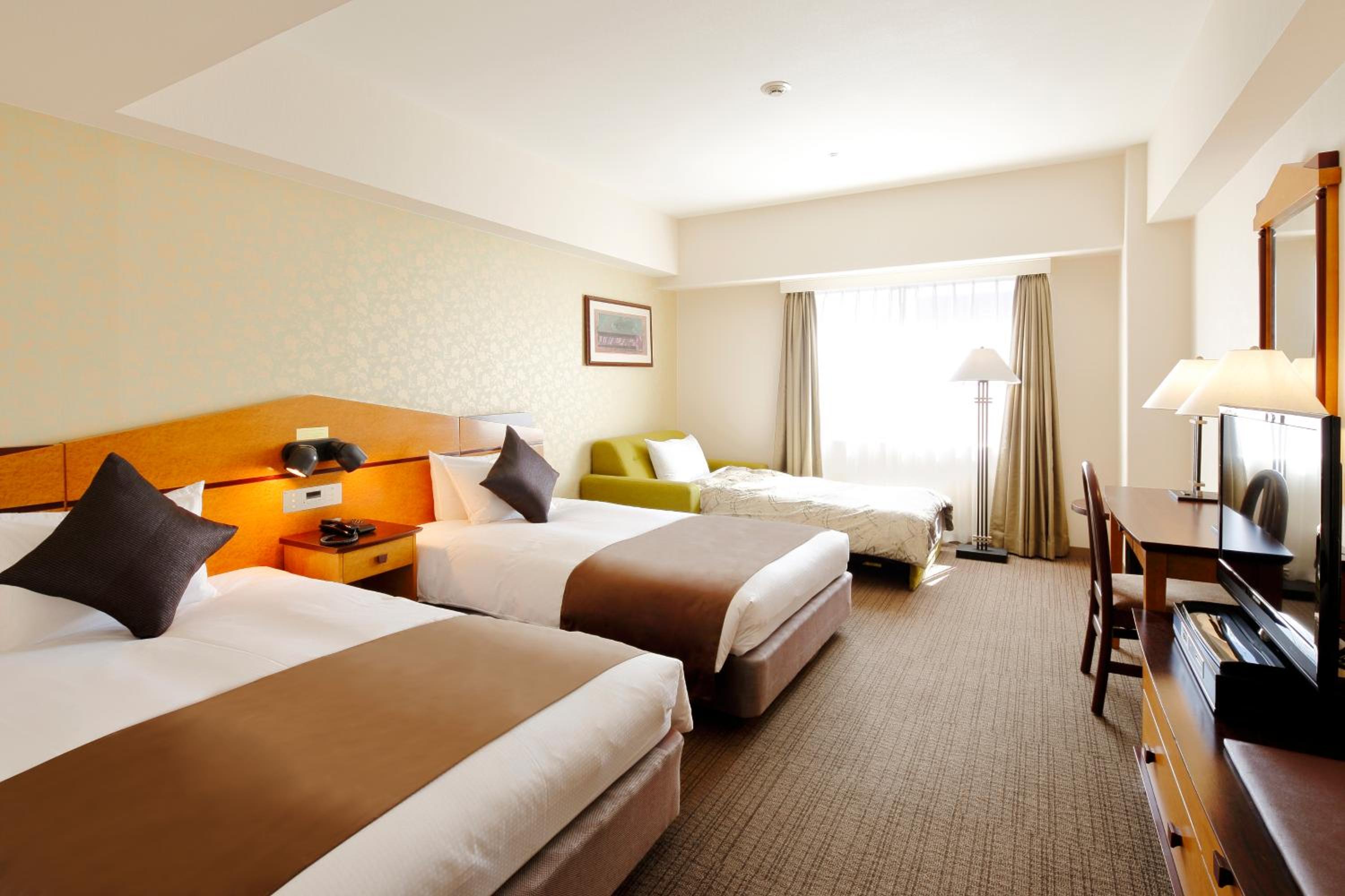 Triple Room - Twin and sofa bed - Non Smoking   photo 2