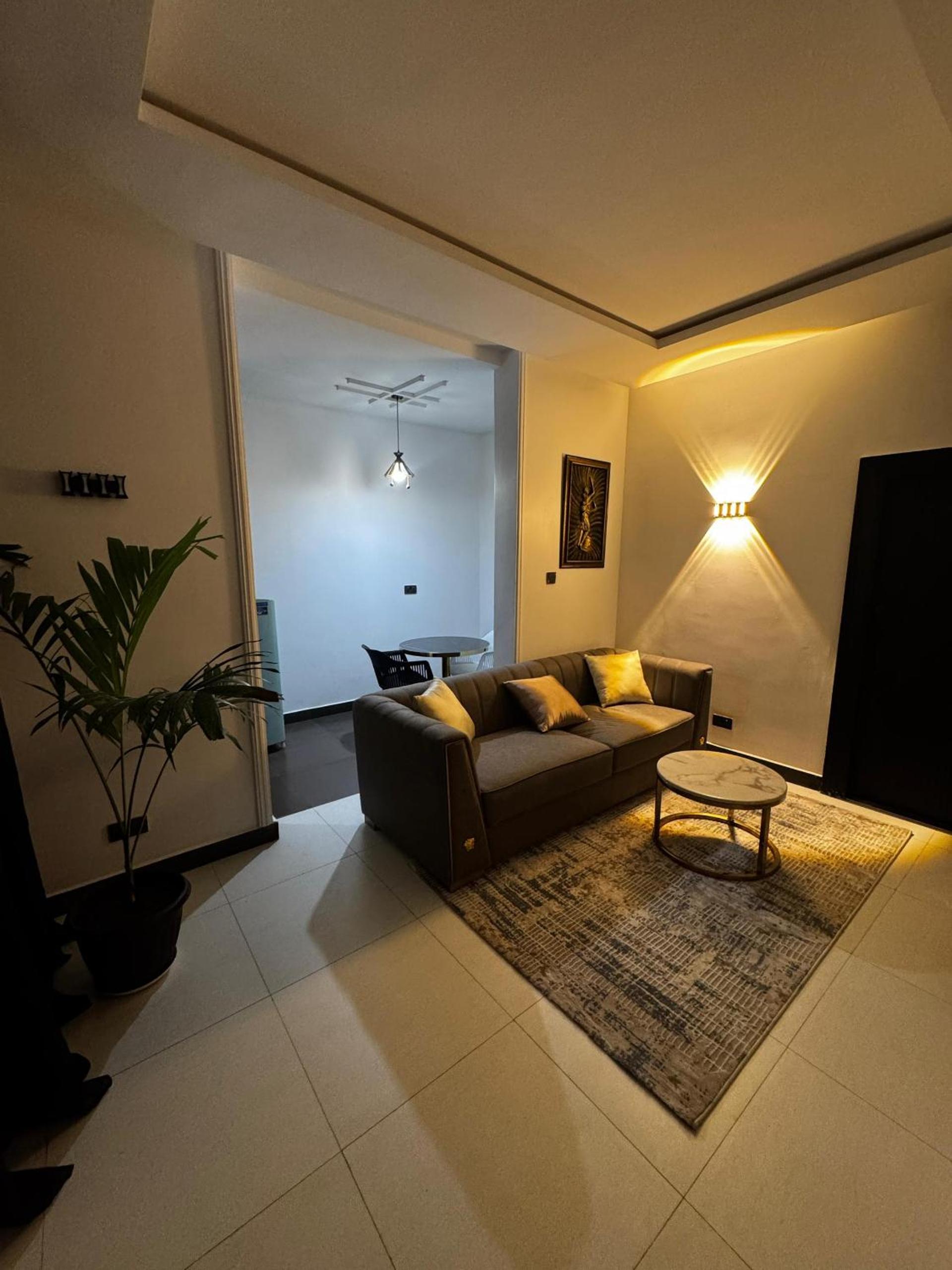 Apartment with Balcony photo 1