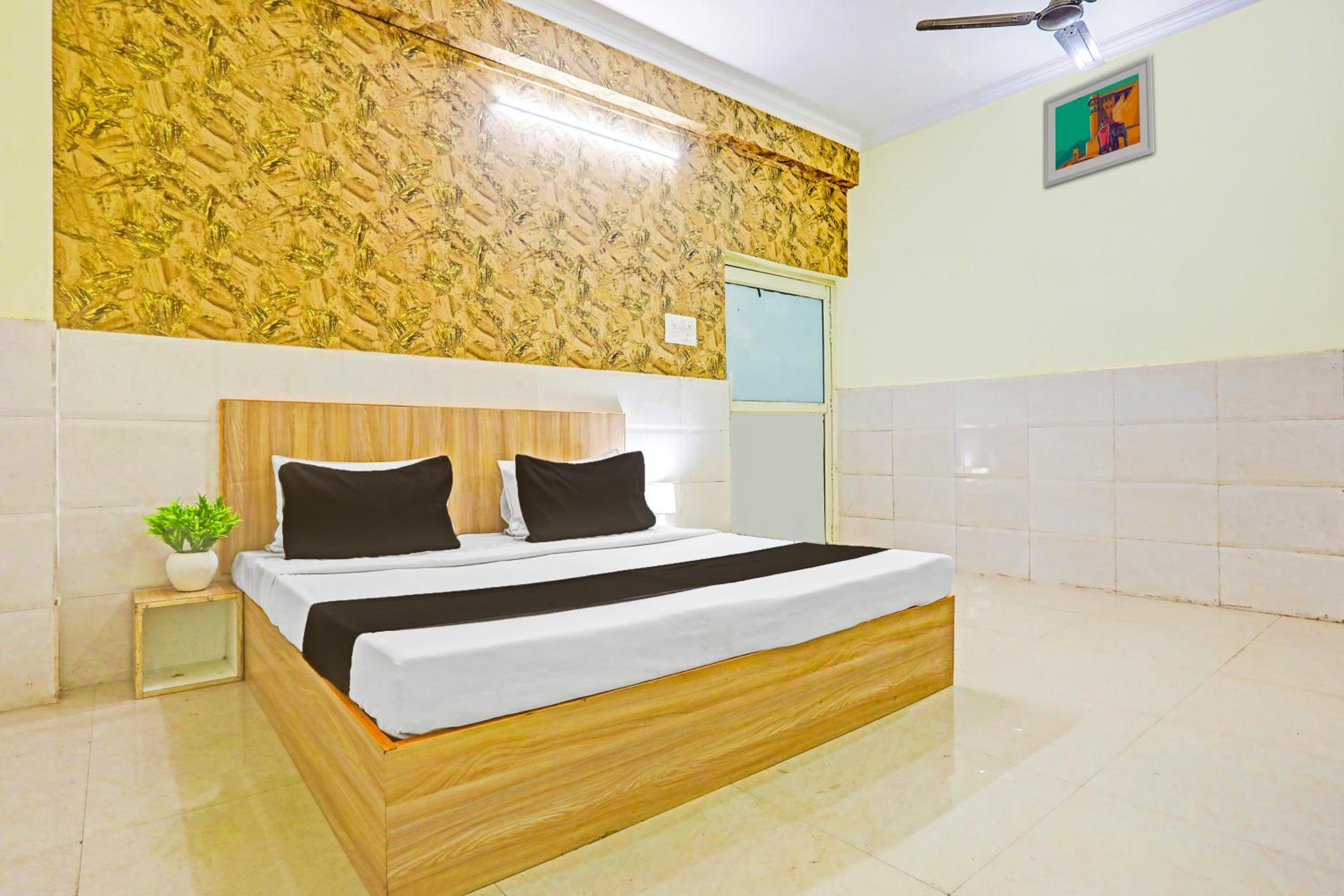 Classic Triple Room photo 2