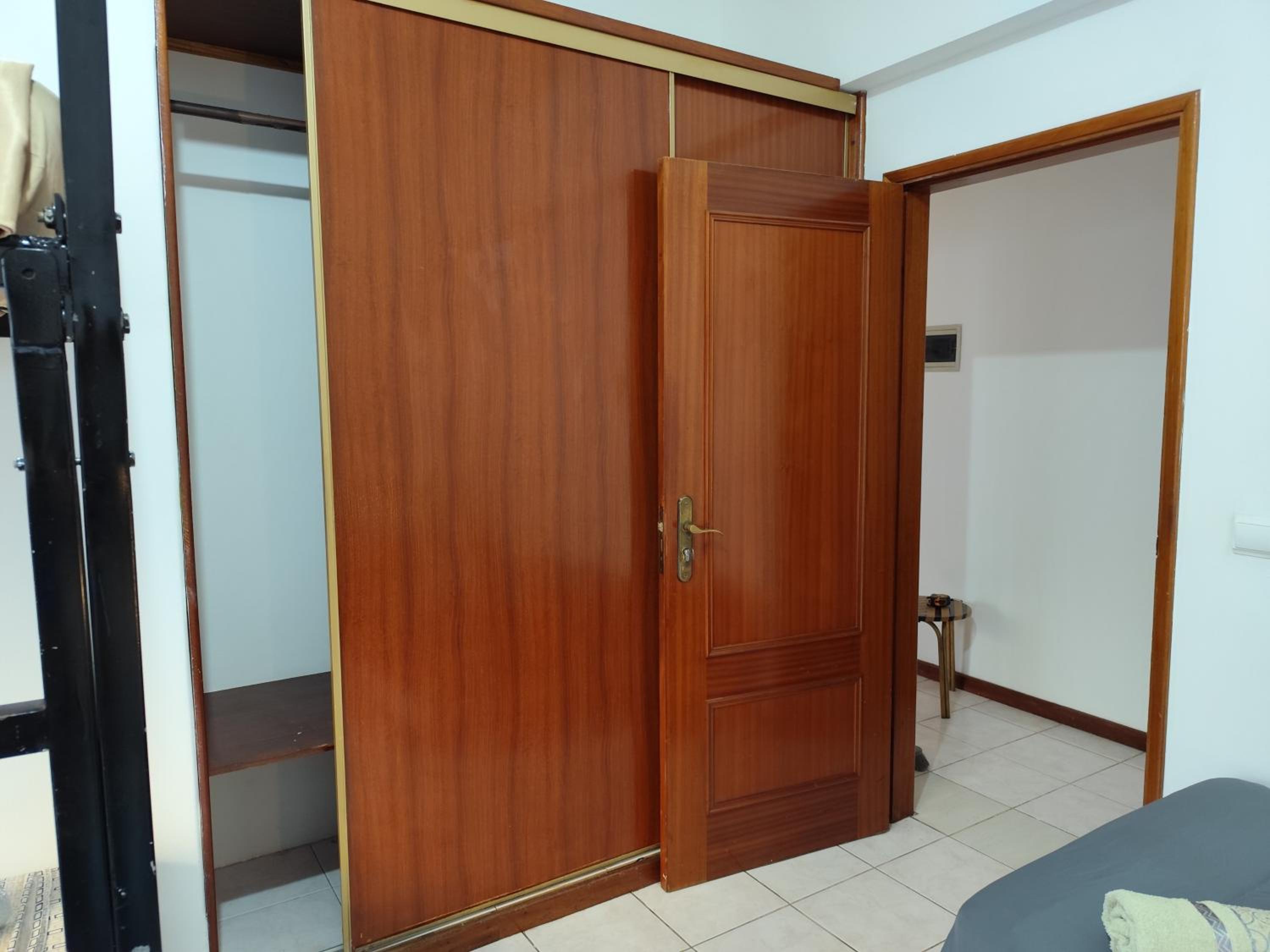 Single Bed In Dormitory Room photo 3