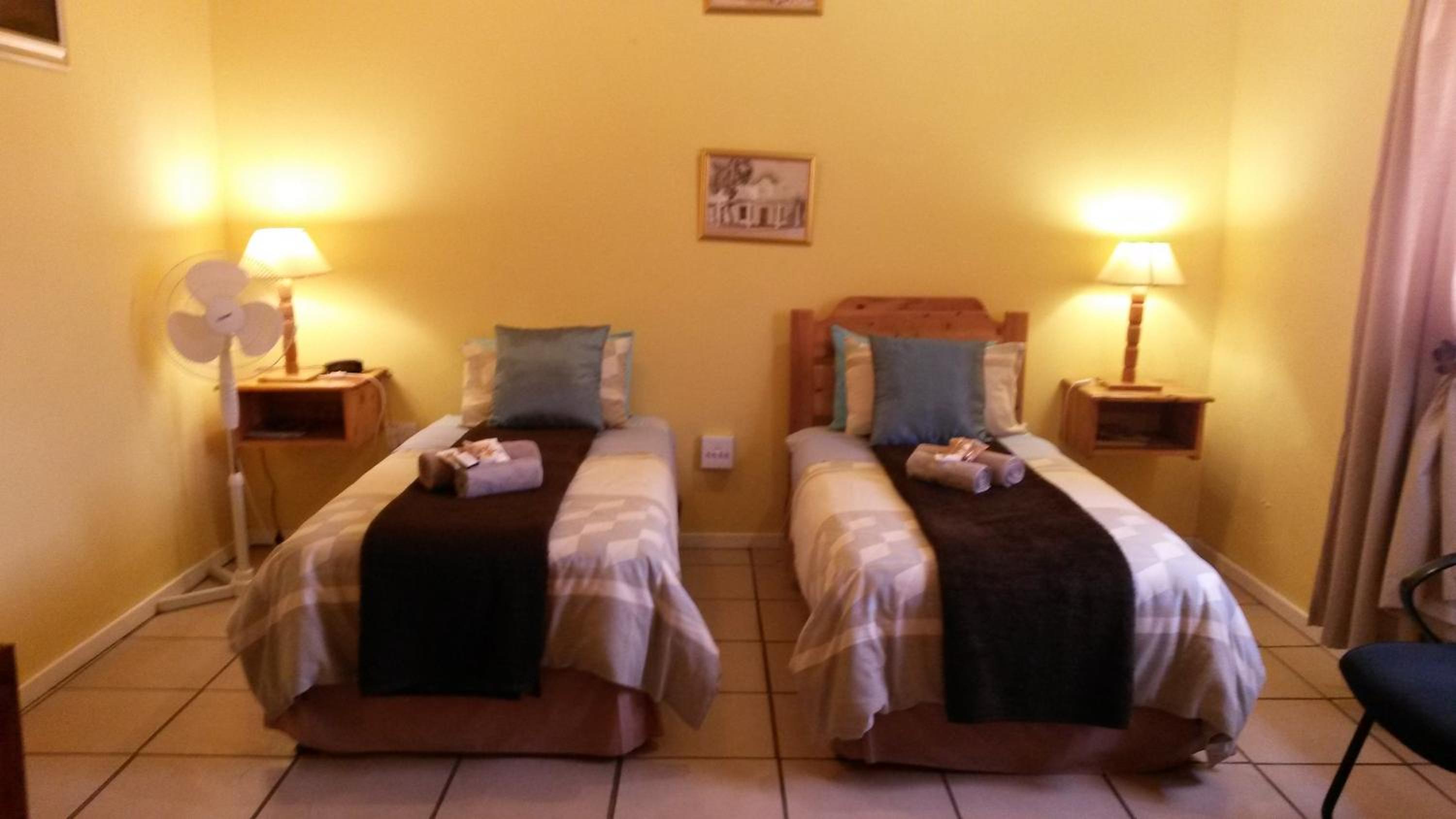 Twin Room - Photo 4
