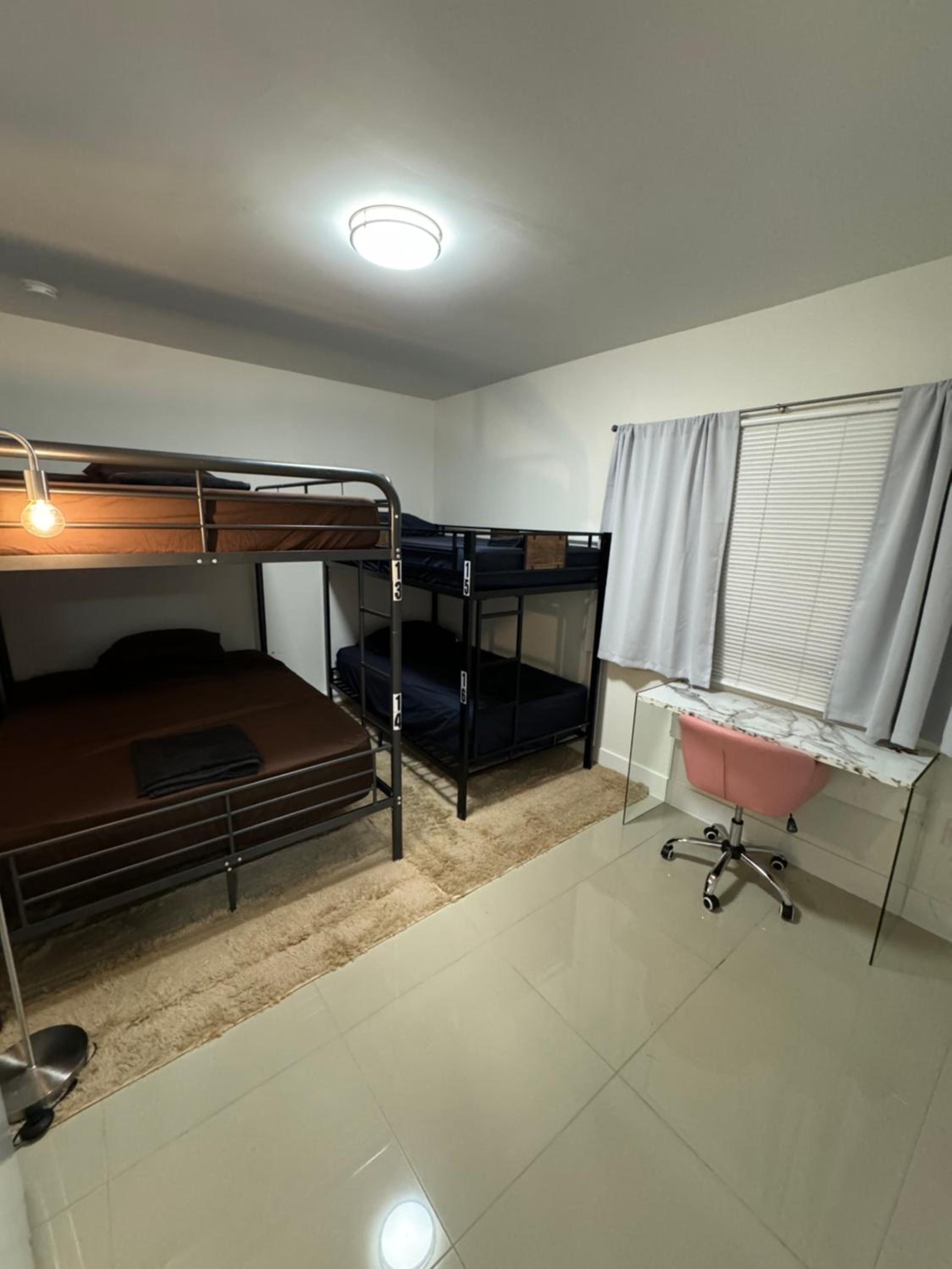 Bed In 4-Bed Dormitory Room photo 1
