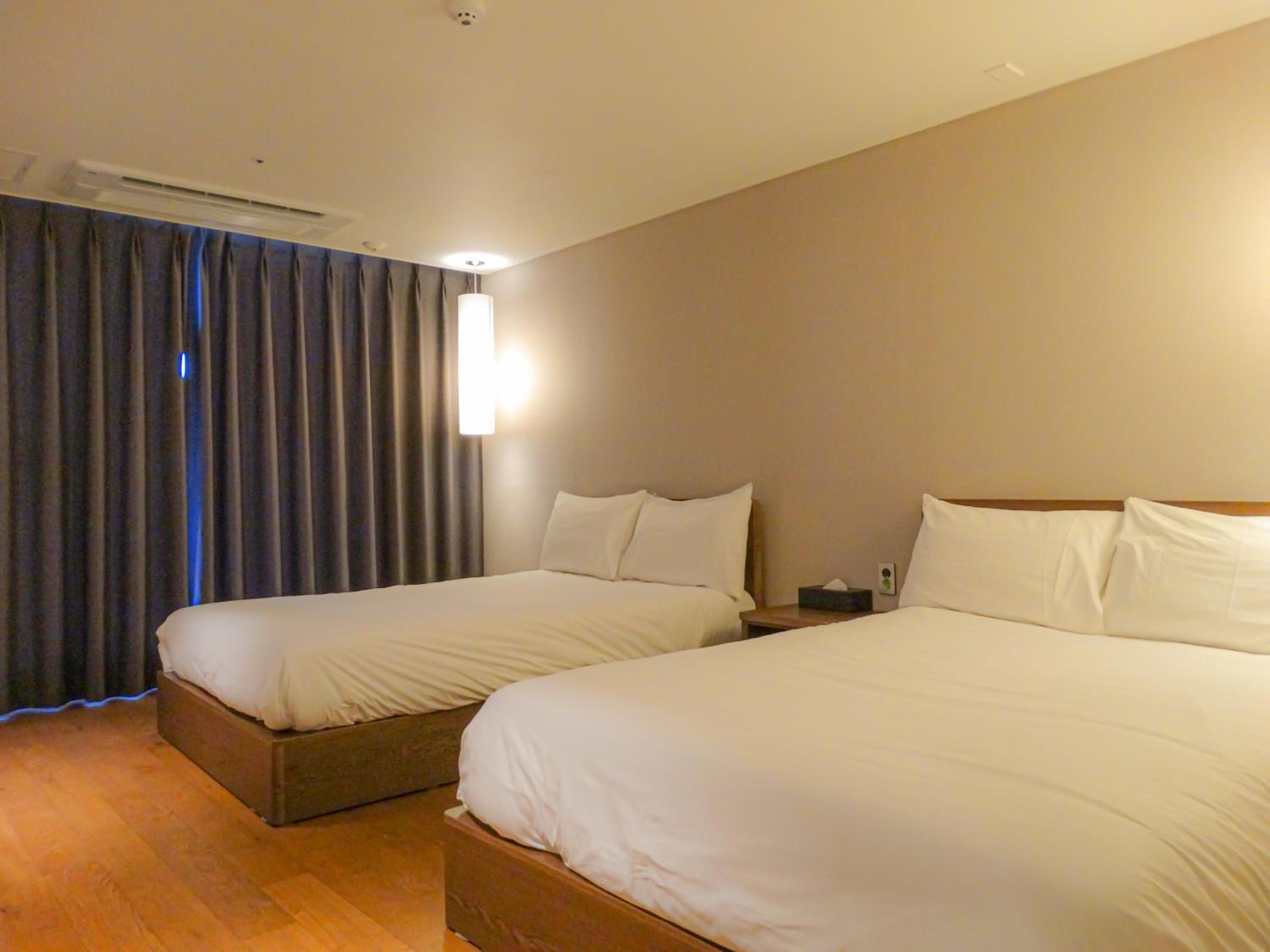 Premier Twin Room