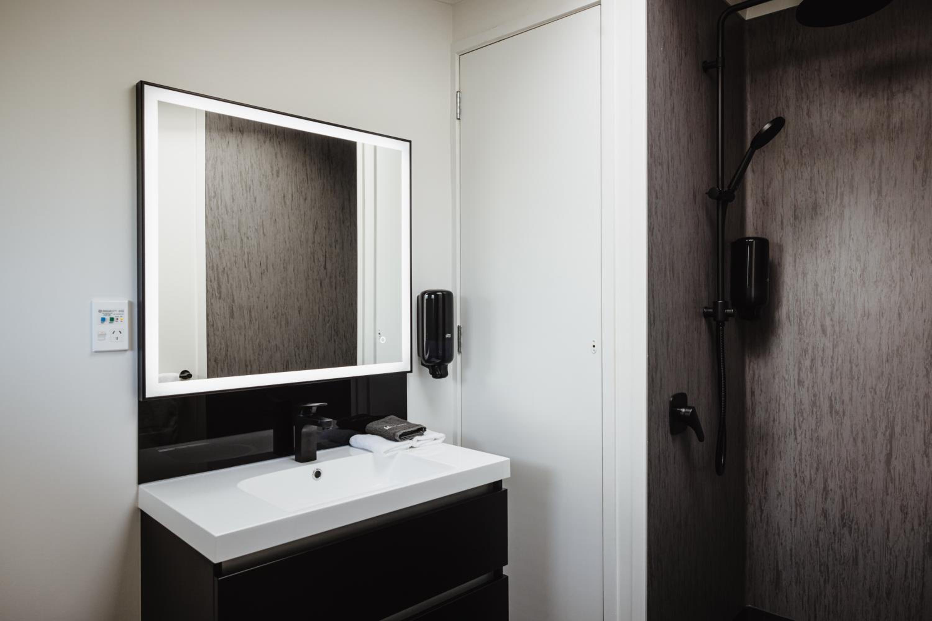 One-Bedroom Unit