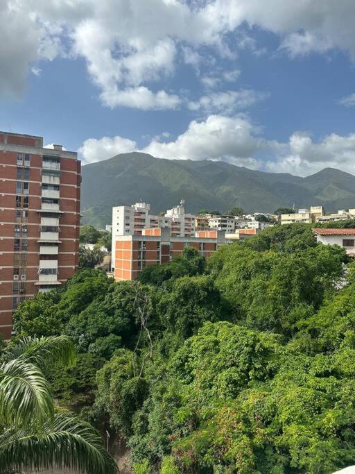 Three-Bedroom Premium Apartment with Balcony photo 3