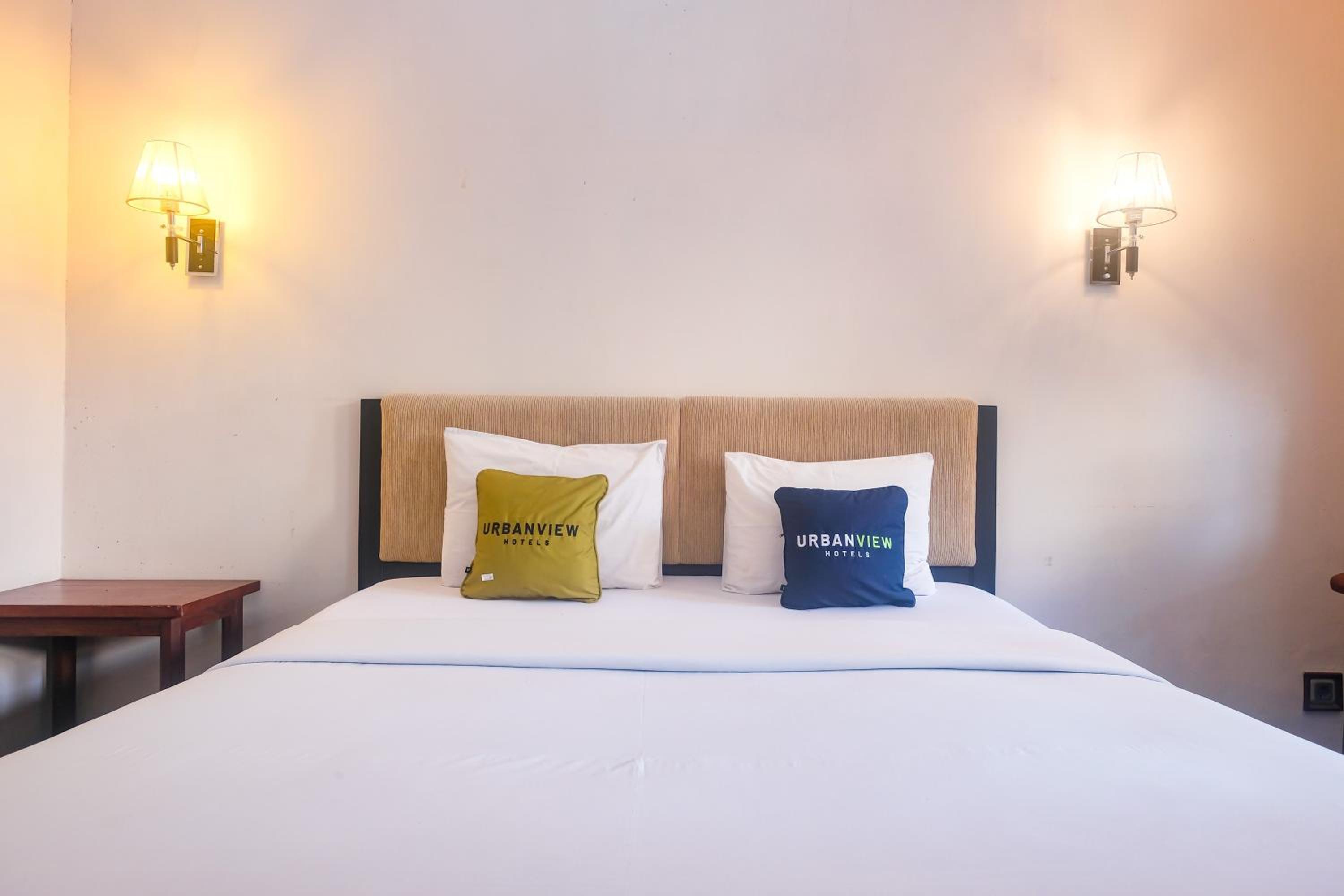 Deluxe Double Room - Photo 10