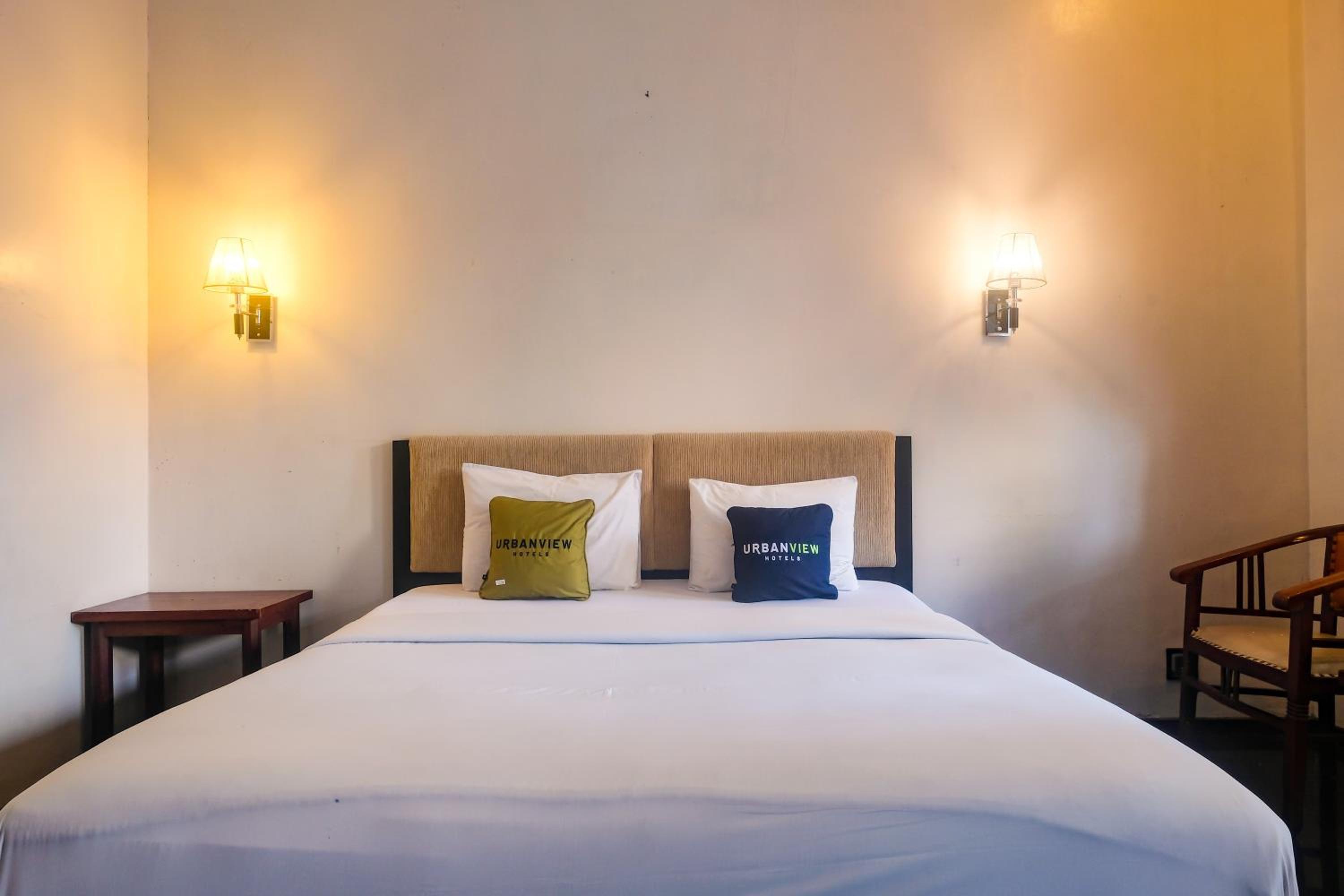 Deluxe Double Room - Photo 8