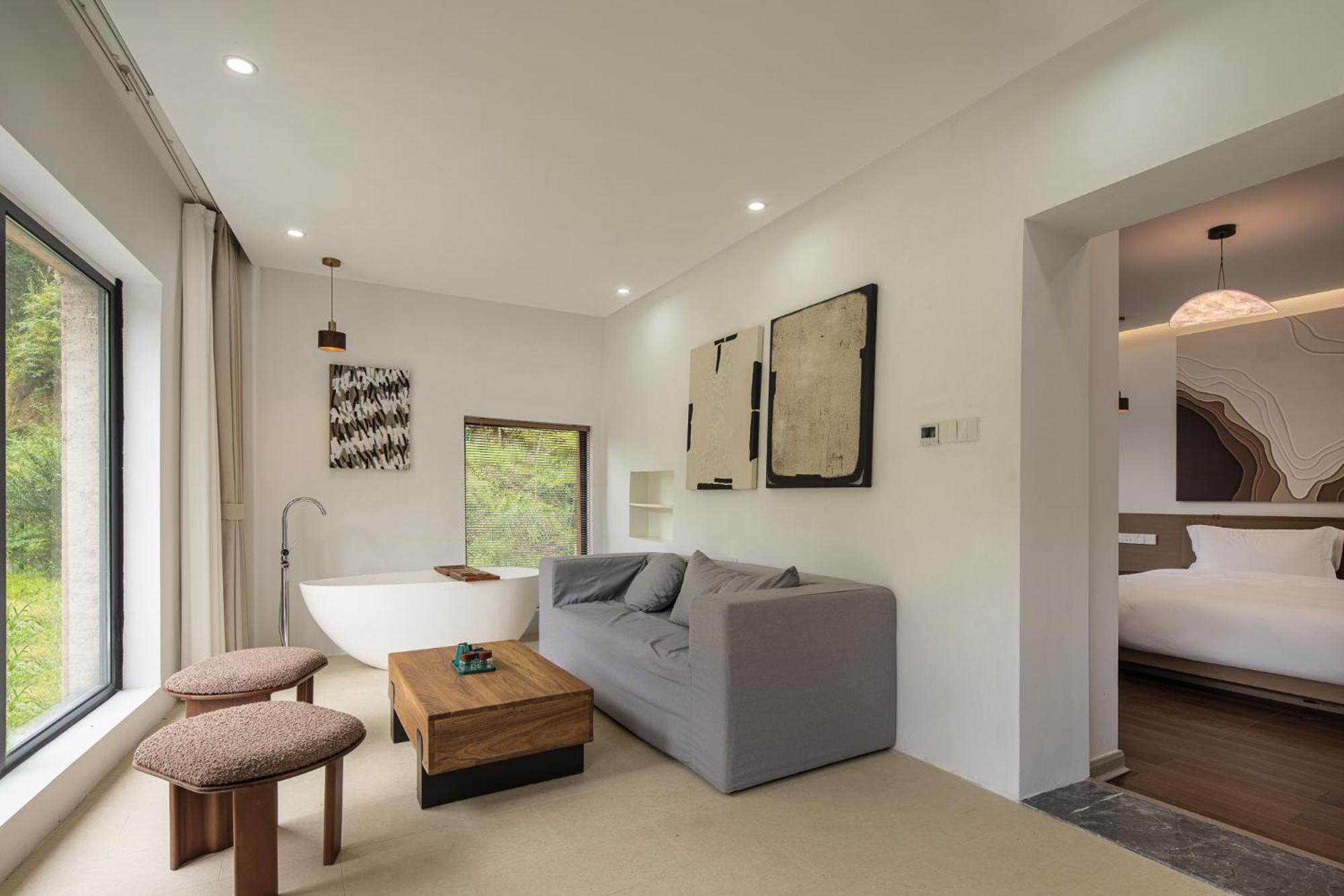 Deluxe Double Or Twin Room With Spa Bath photo 3