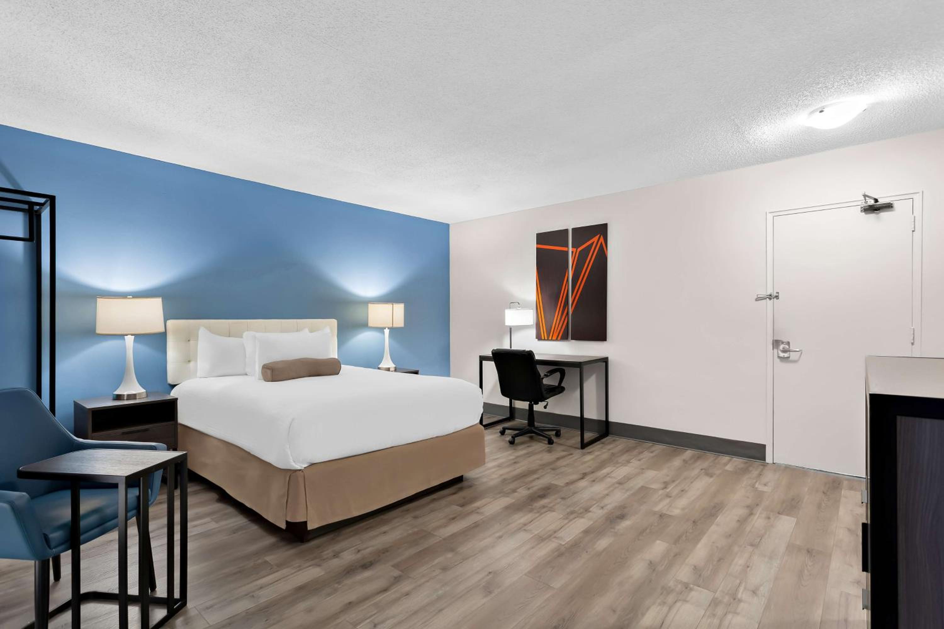 Queen Room - Photo 6