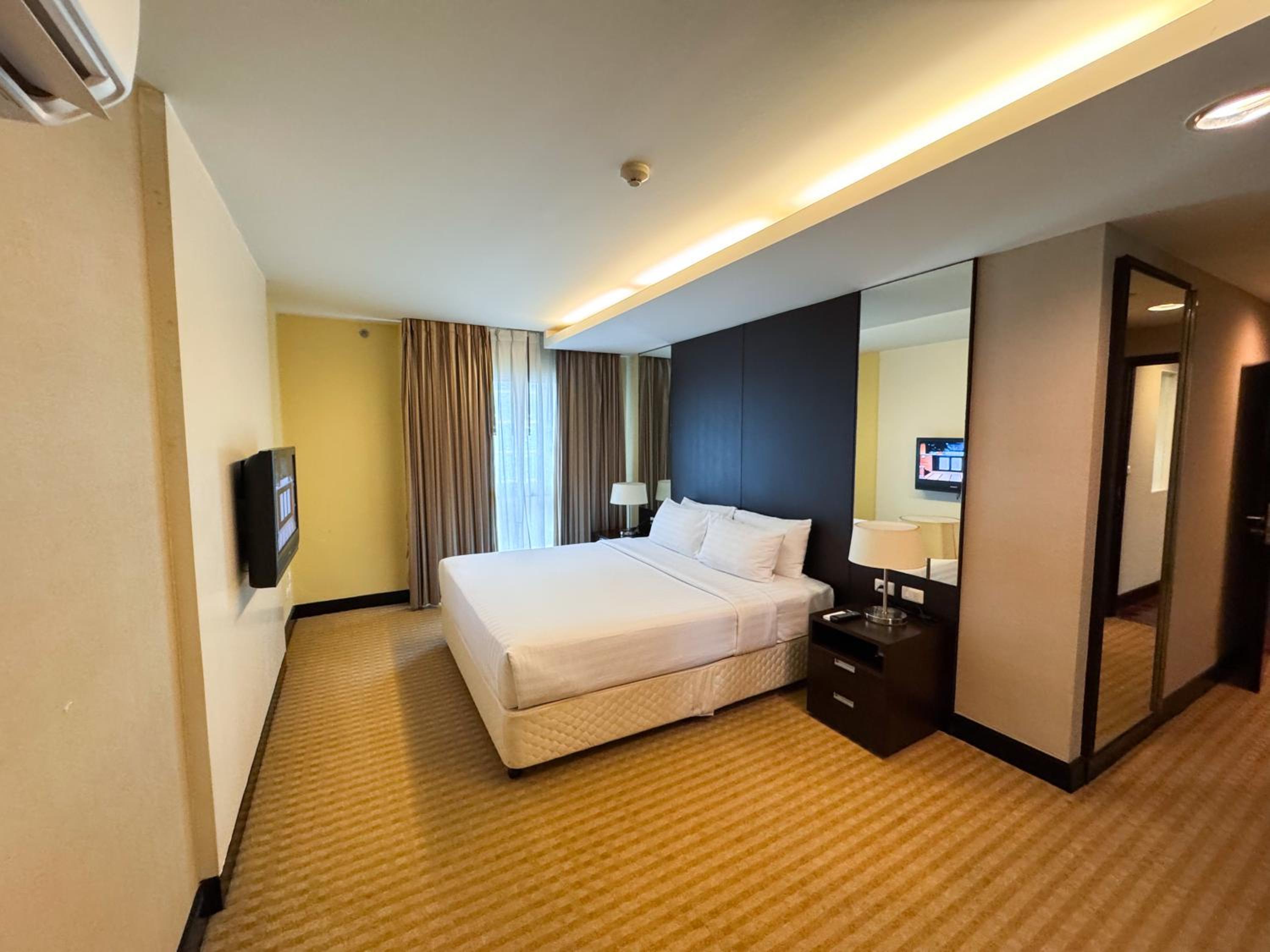 Two-Bedroom Suite photo 2