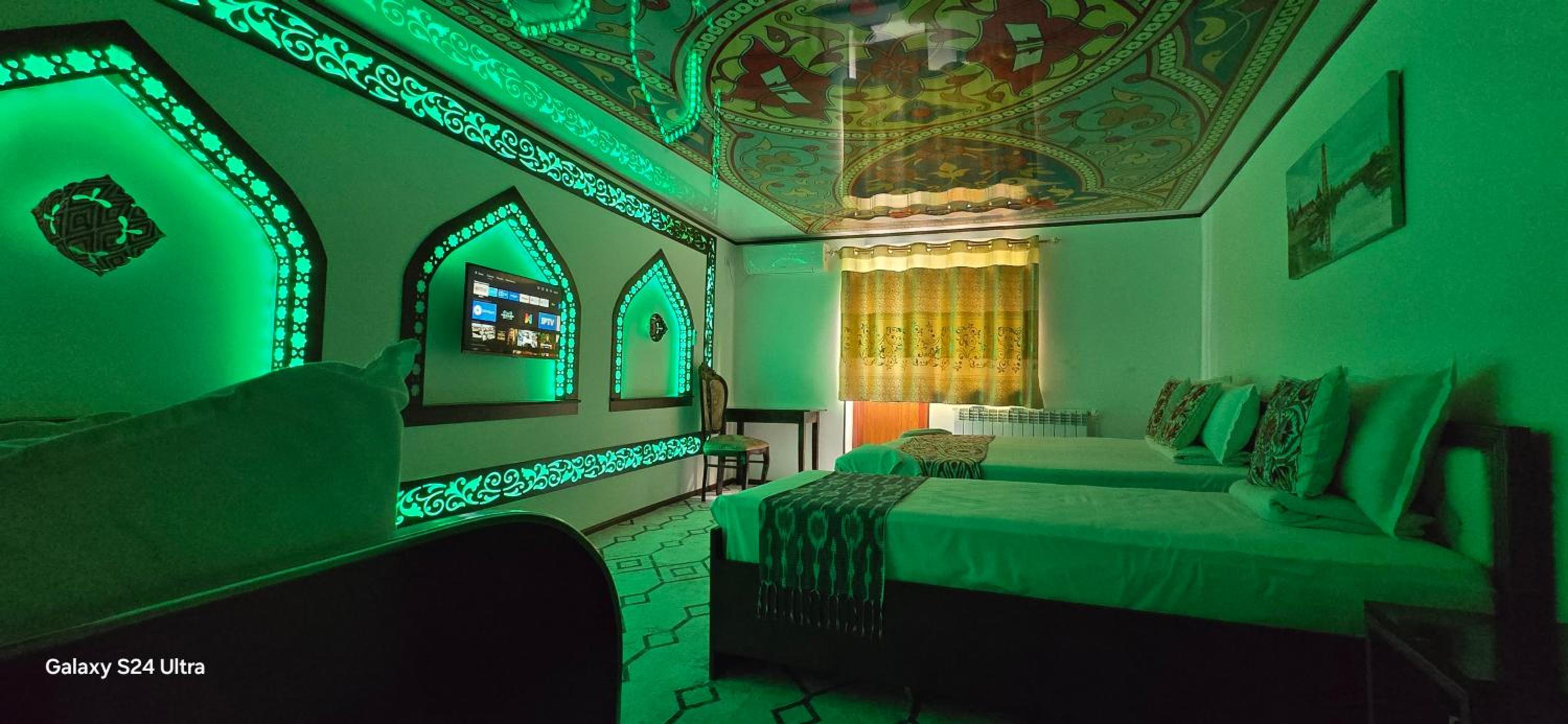 Quadruple Room with Balcony photo 3