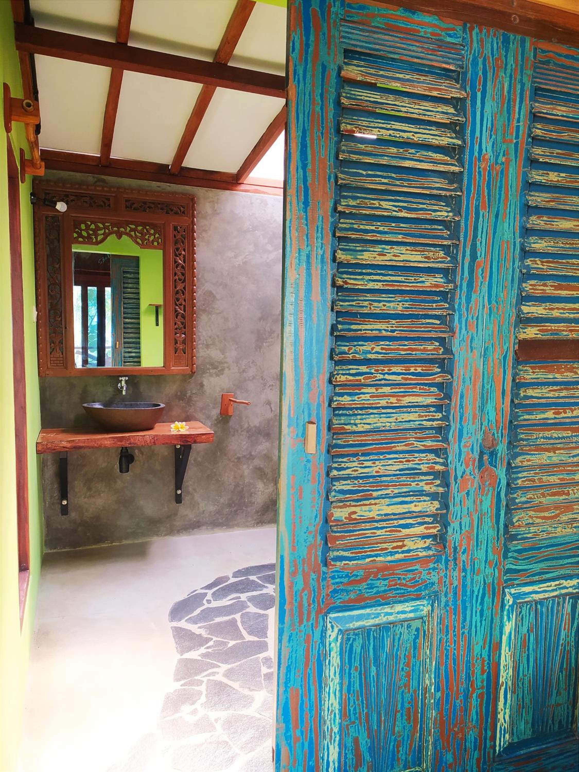 Deluxe Bungalow With Sea View photo 3