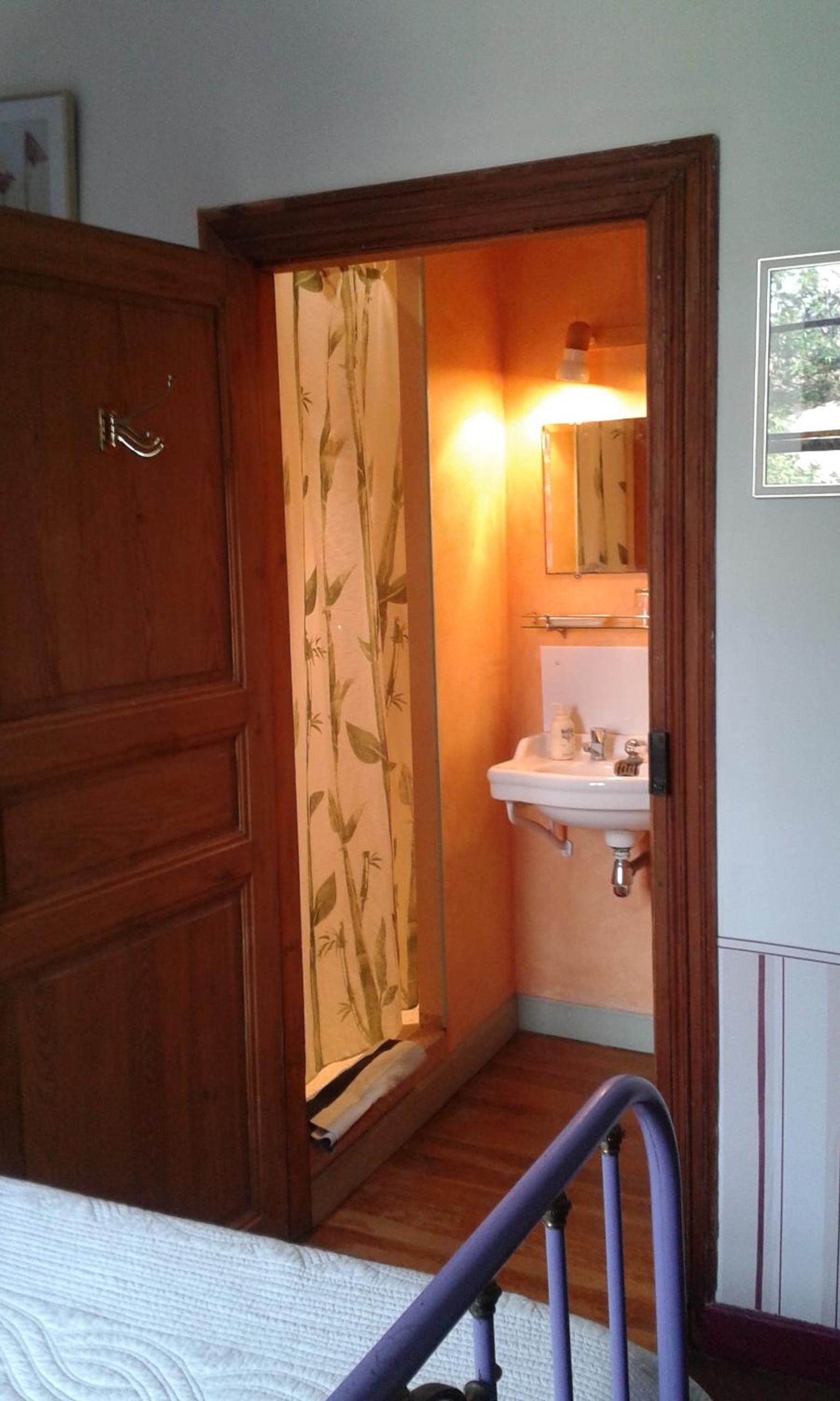 Double Room with Private Bathroom photo 1