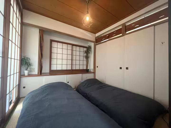 Three-Bedroom Apartment photo 1