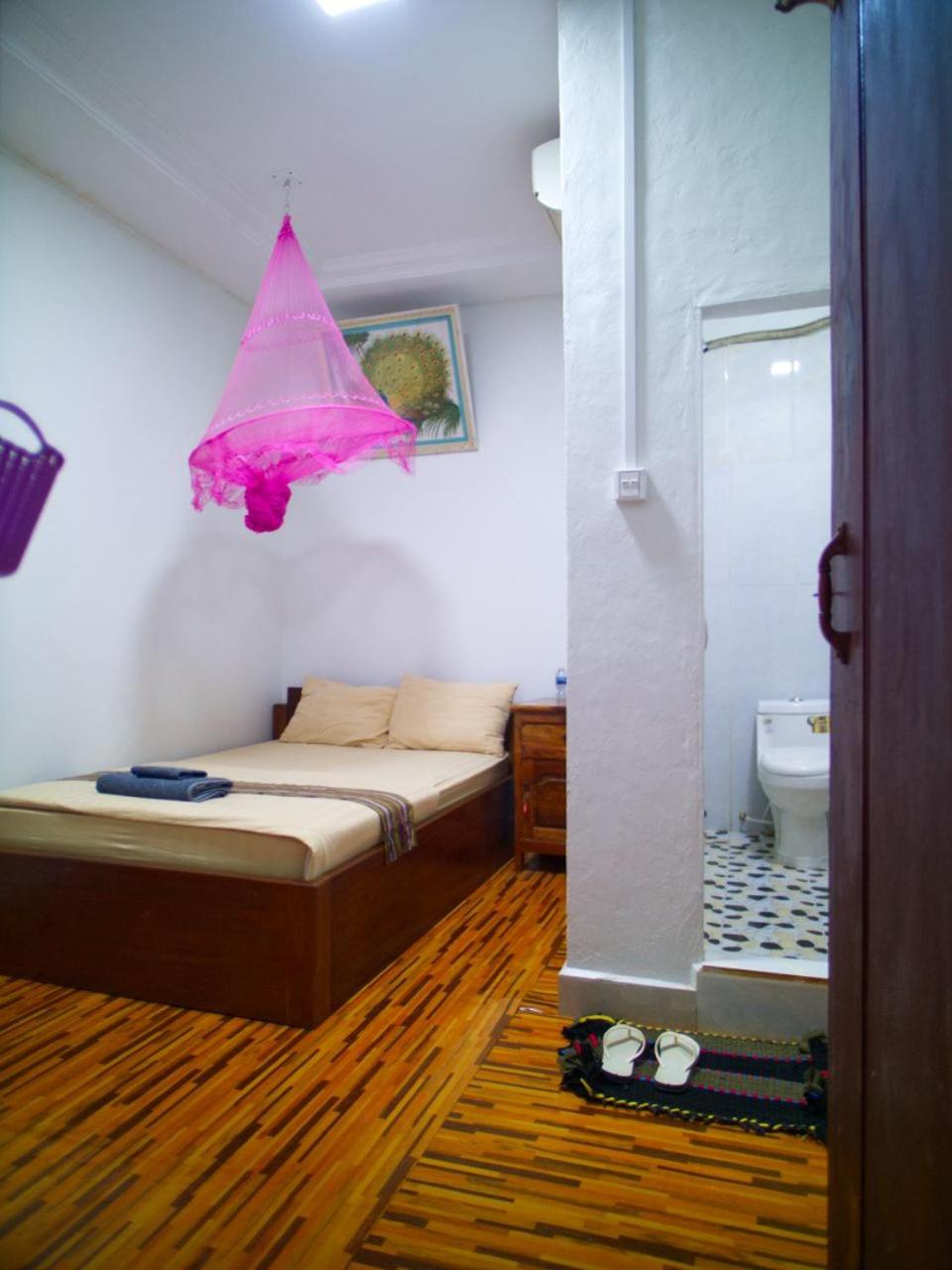 Large Single Room