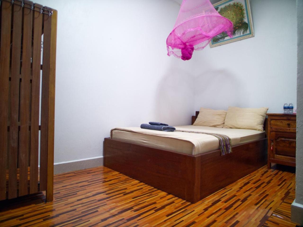 Large Single Room photo 3